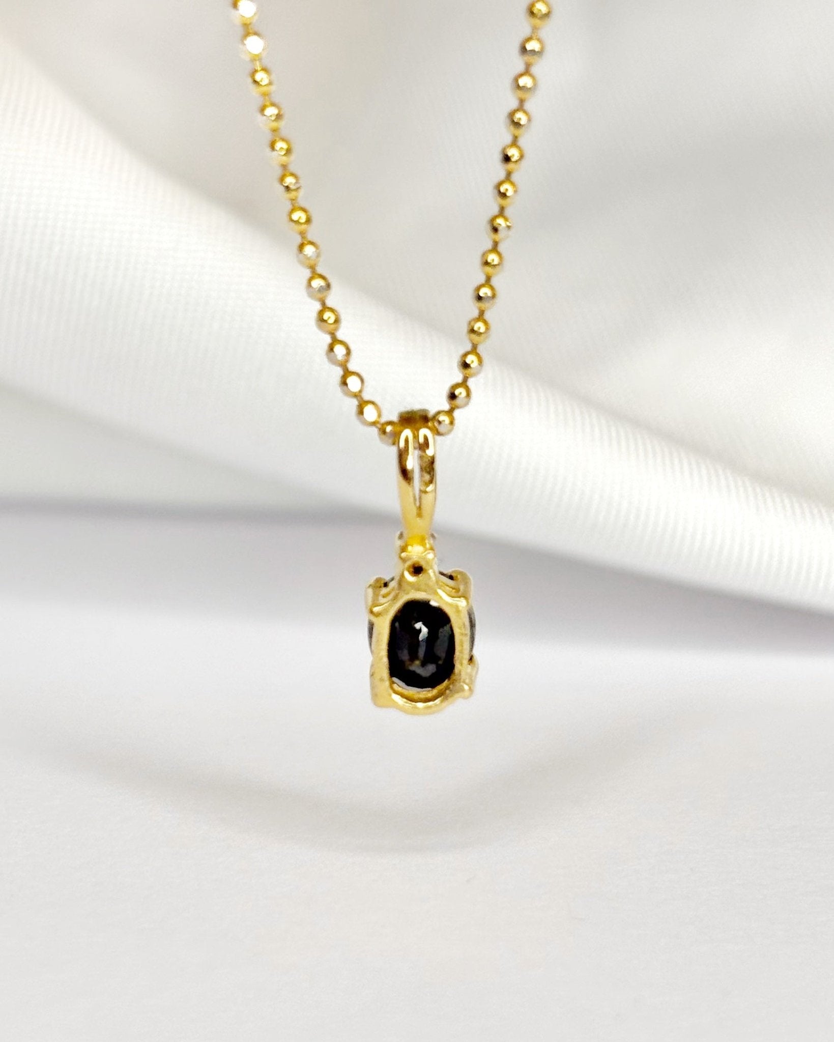 Pendentif Saphir 0.70 carat & Diamant "Marin" - Elliade Paris