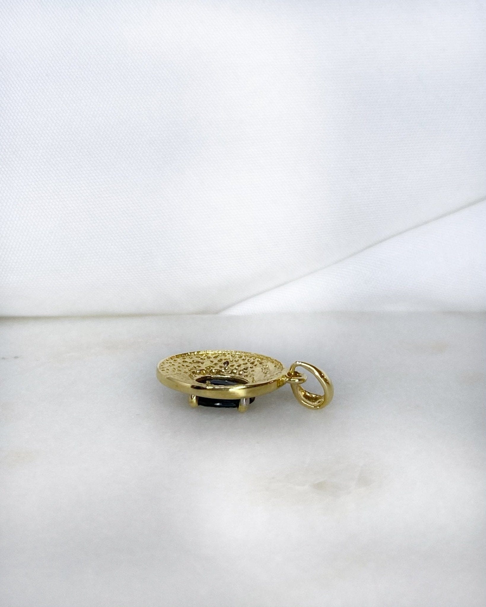 Pendentif Saphir 0.80 carat & Diamants "Azure" - Elliade Paris