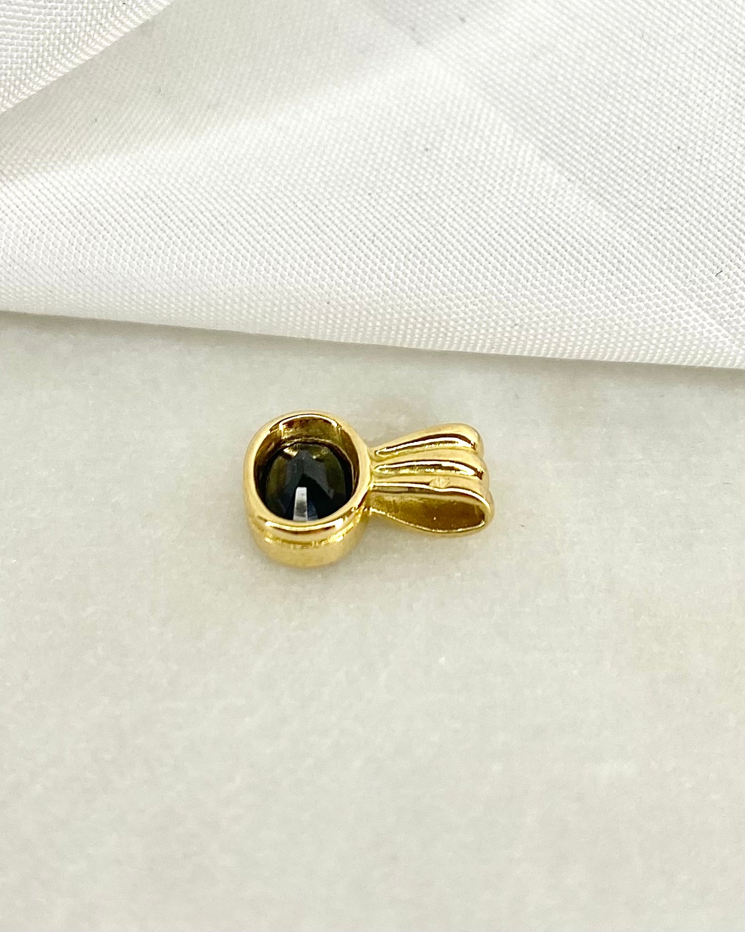 Pendentif Saphir 0.90 carat "Louanne" - Elliade Paris