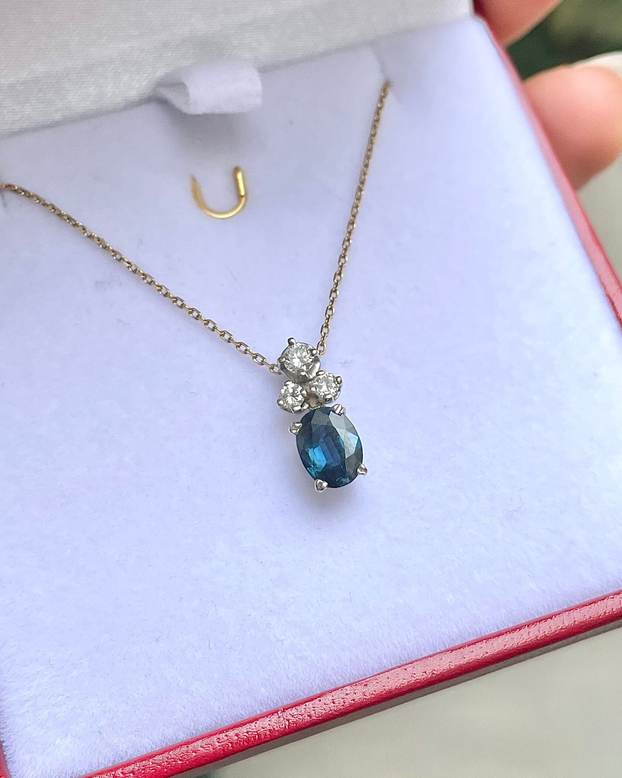 Colgante "Carlota" de Diamante y Zafiro de 1 quilate