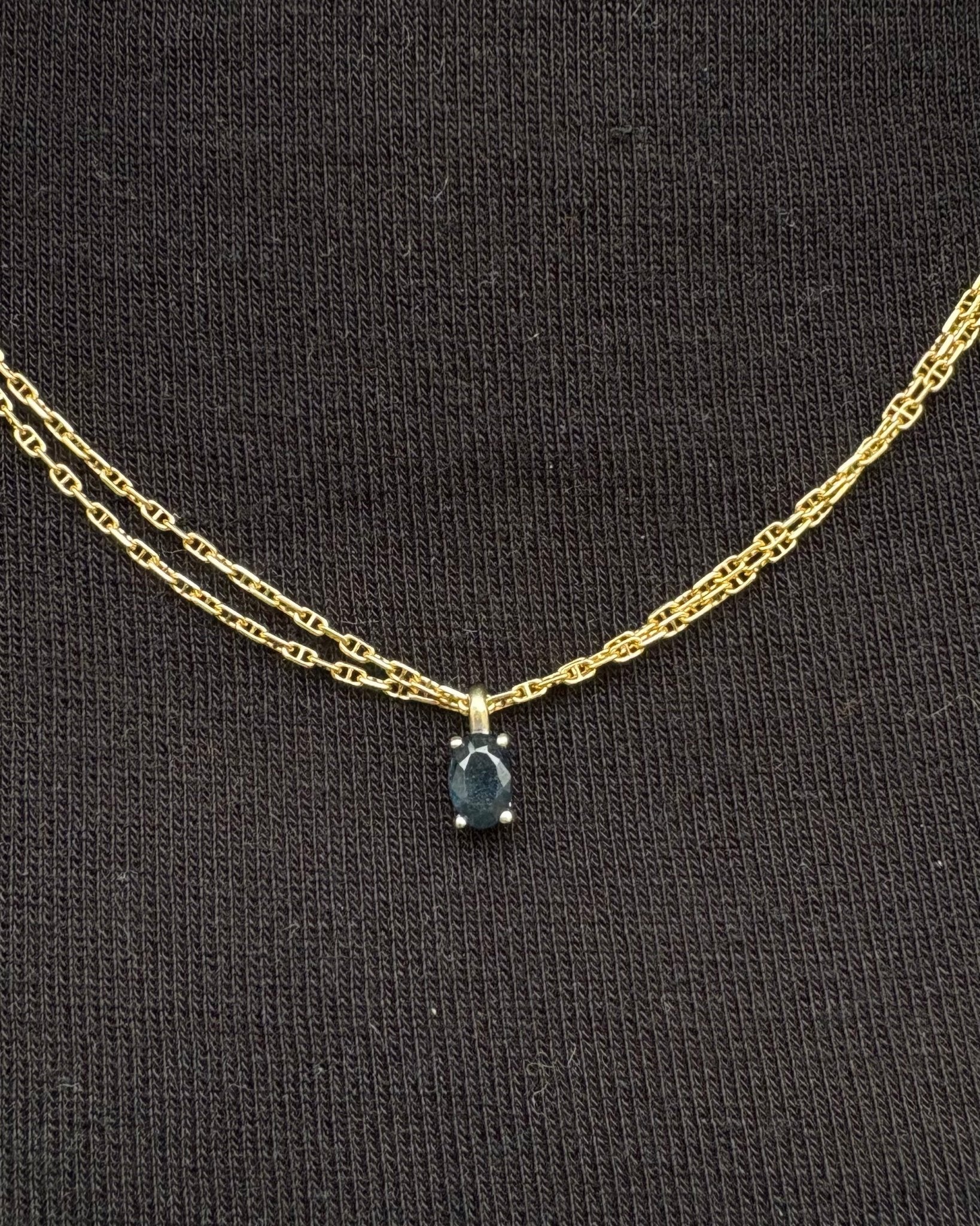 Pendentif Saphir Ovale 0.66 carat "Adrianne" - Elliade Paris
