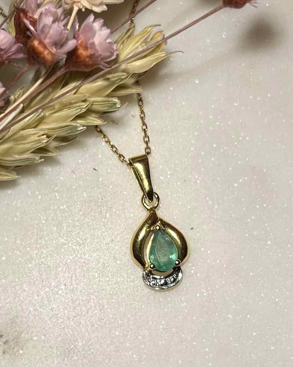 Pendentif Vintage Émeraude 0.35 carat "Kyra" - Elliade Paris