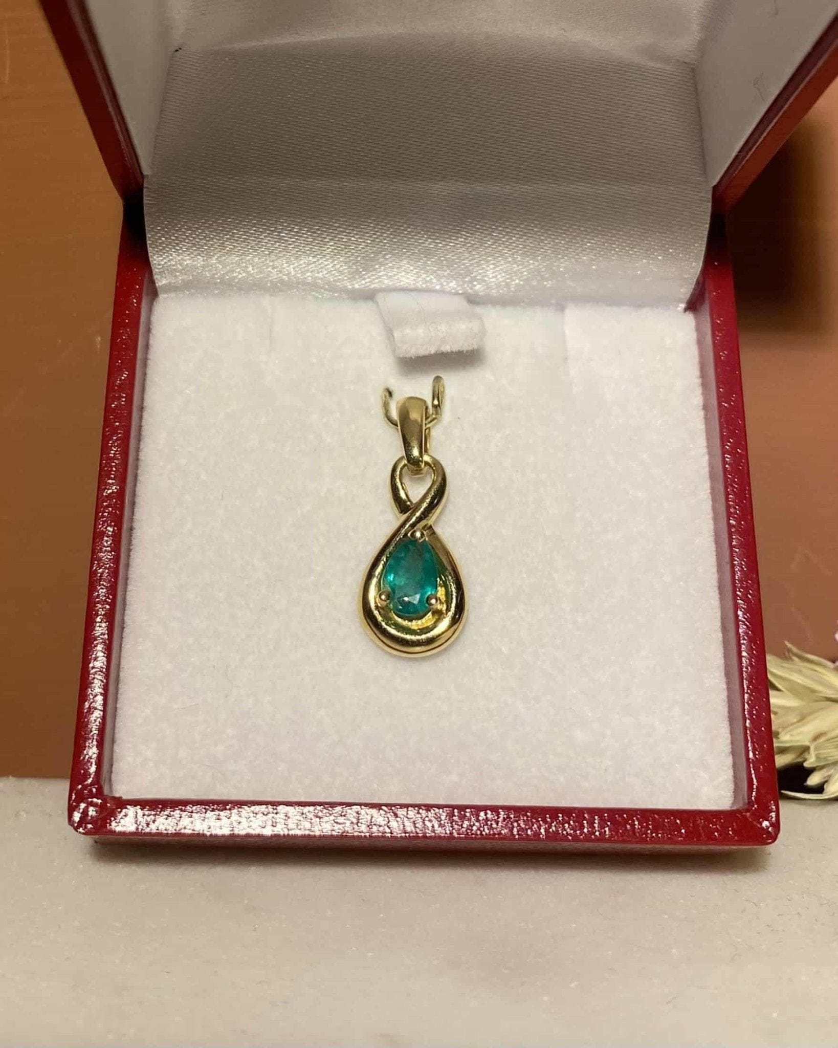 Pendentif Vintage Émeraude 0.35 carat "Tilly" - Elliade Paris