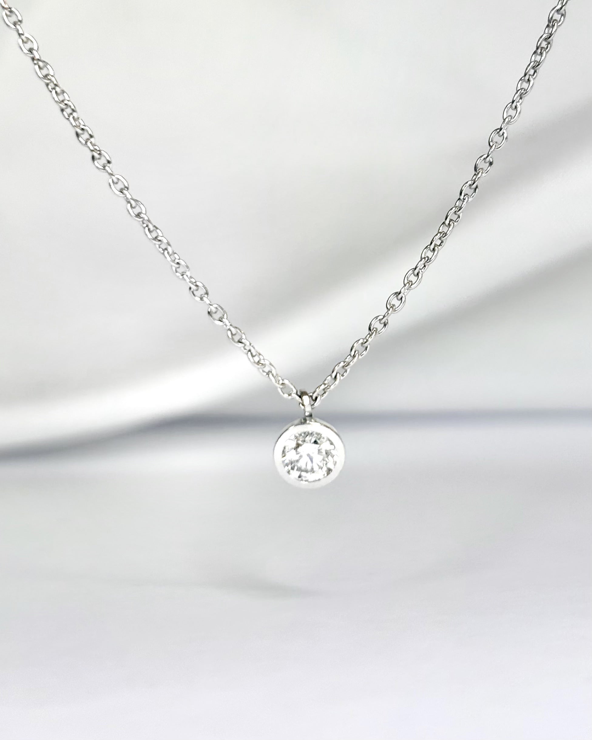 0.20 Carat Diamond Necklace "Tina"
