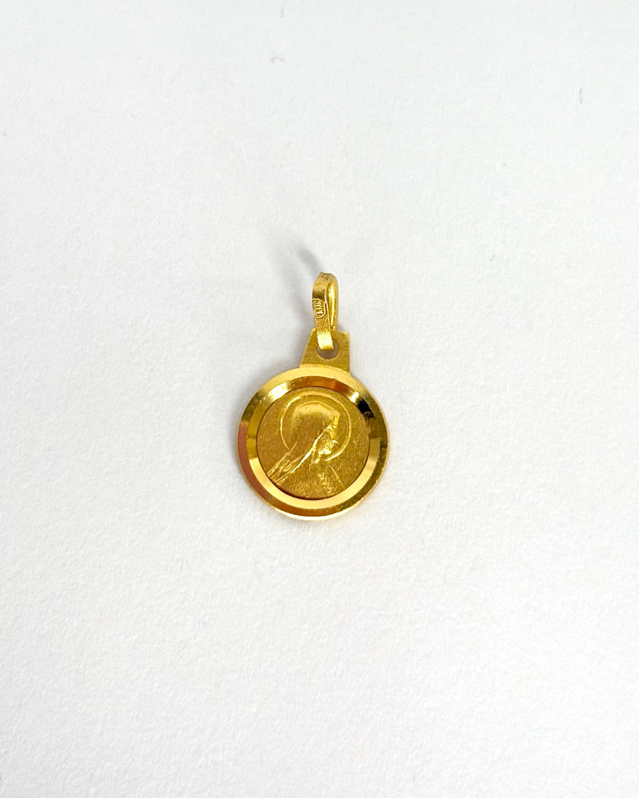 Pendentif Vierge Or Jaune "Gabriella"