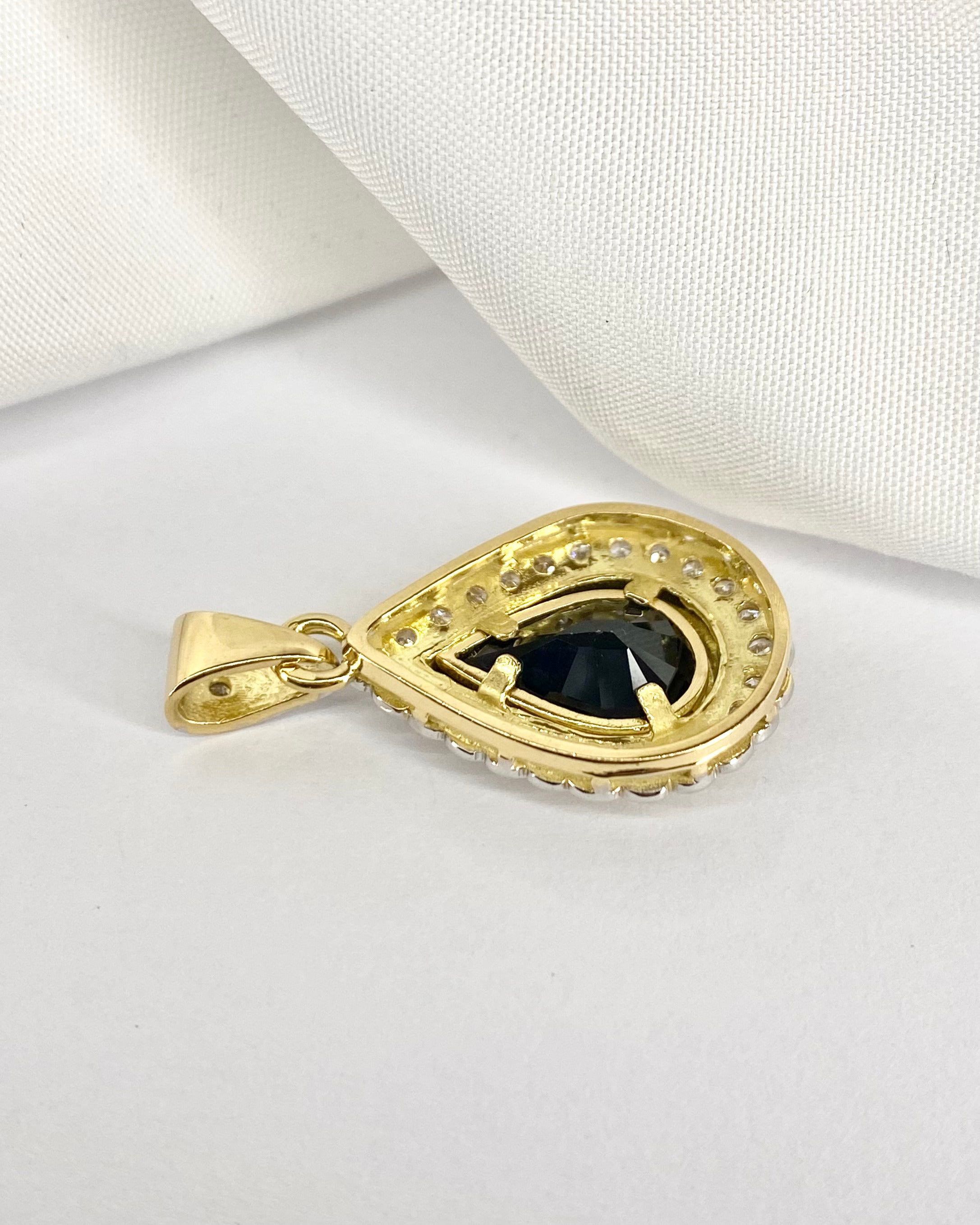 Pendentif Style Art-déco Saphir 3.20 cts & 25 Diamants "Giana"