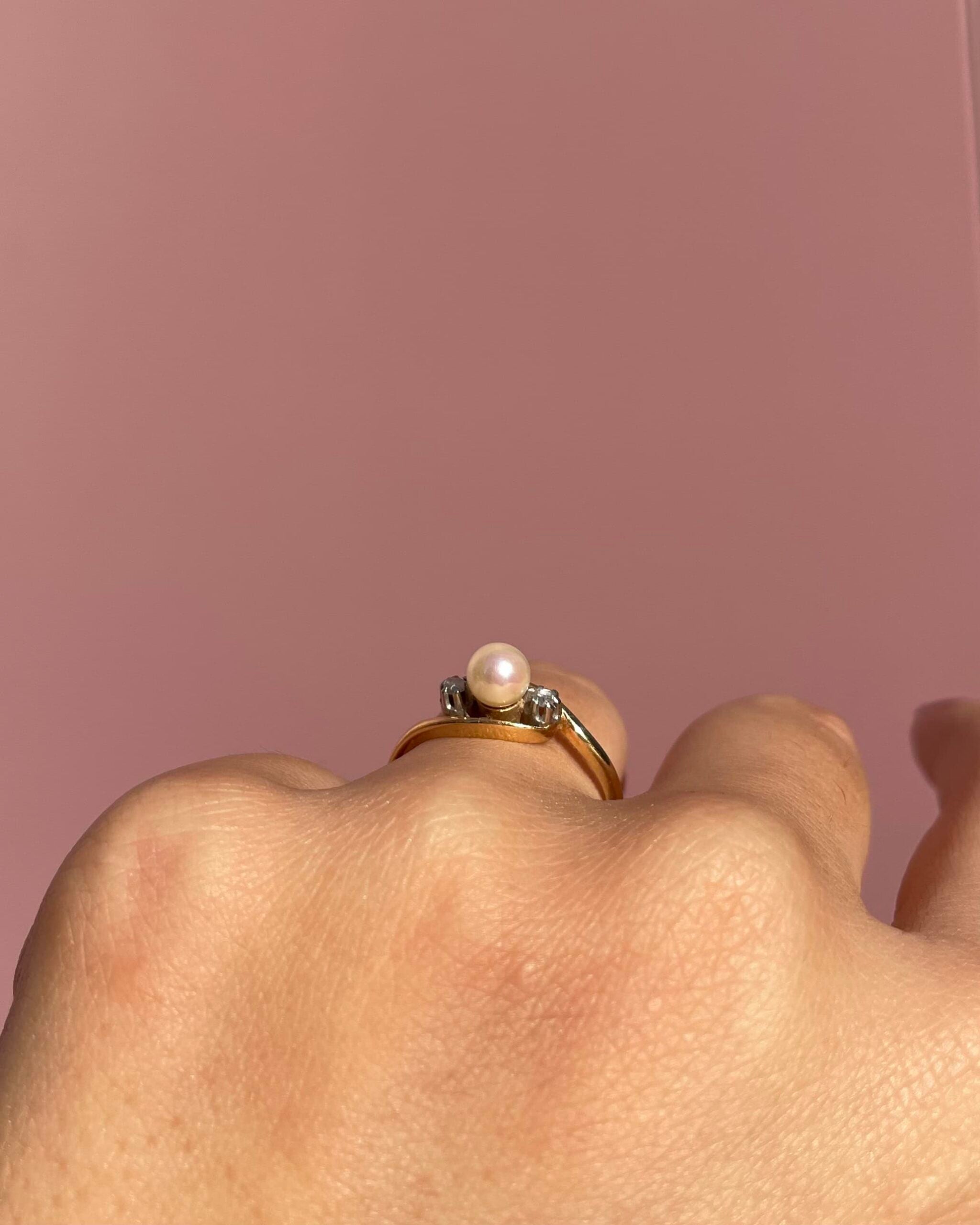 Bague Trilogie Tourbillon Perle et Diamants "Dalia"