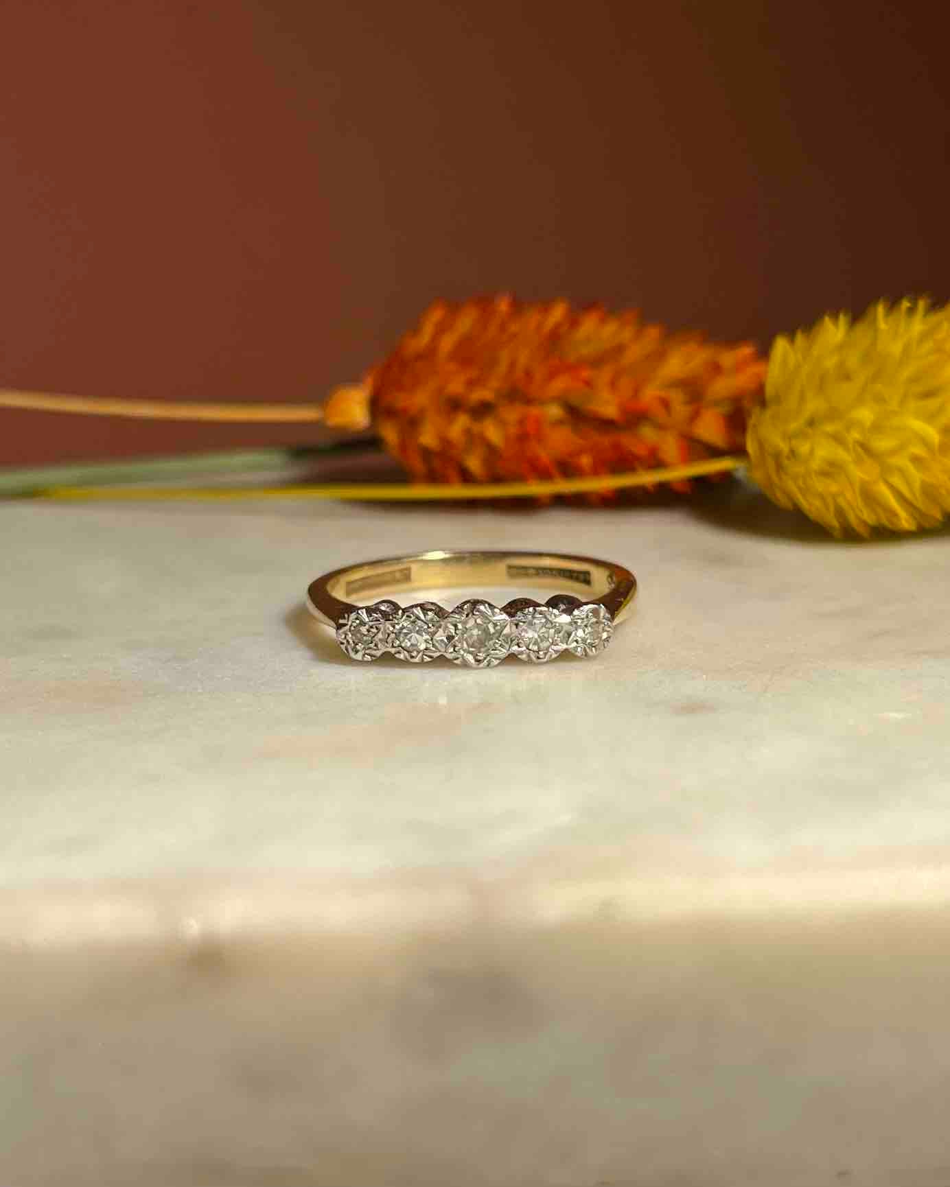 "Sona" diamond river ring