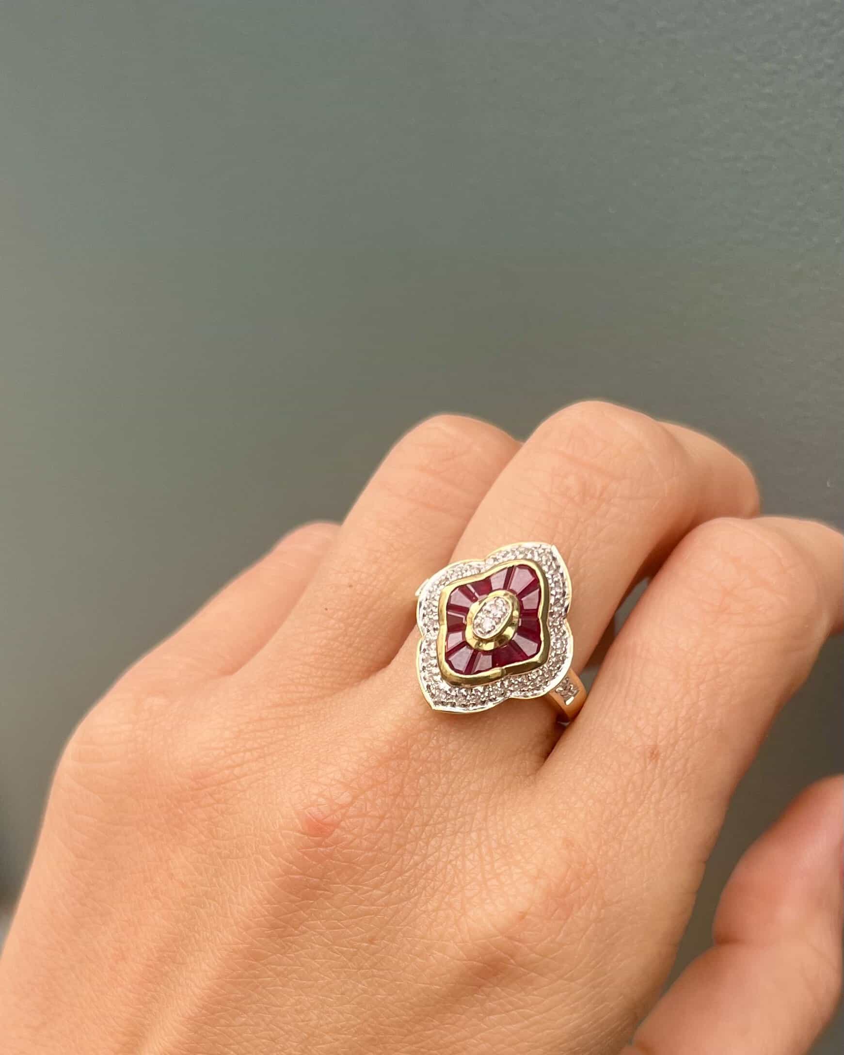 Bague style Art-déco Jupon Rubis & Diamants "Shelby "