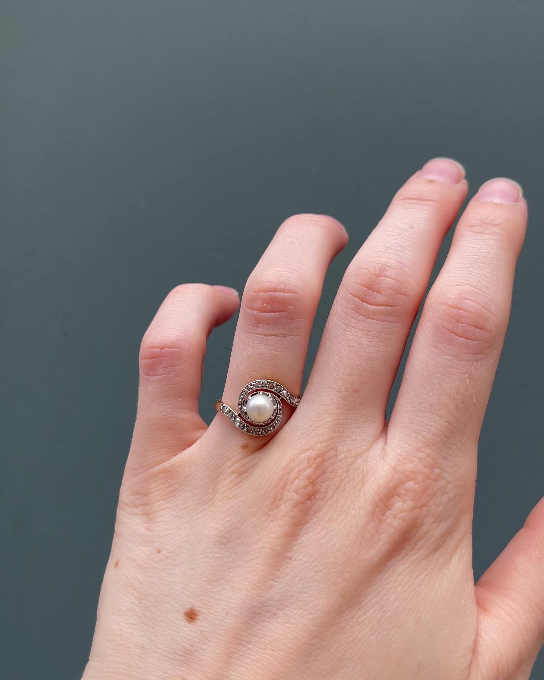 Bague Tourbillon Perle et Diamants "Nayeli&
