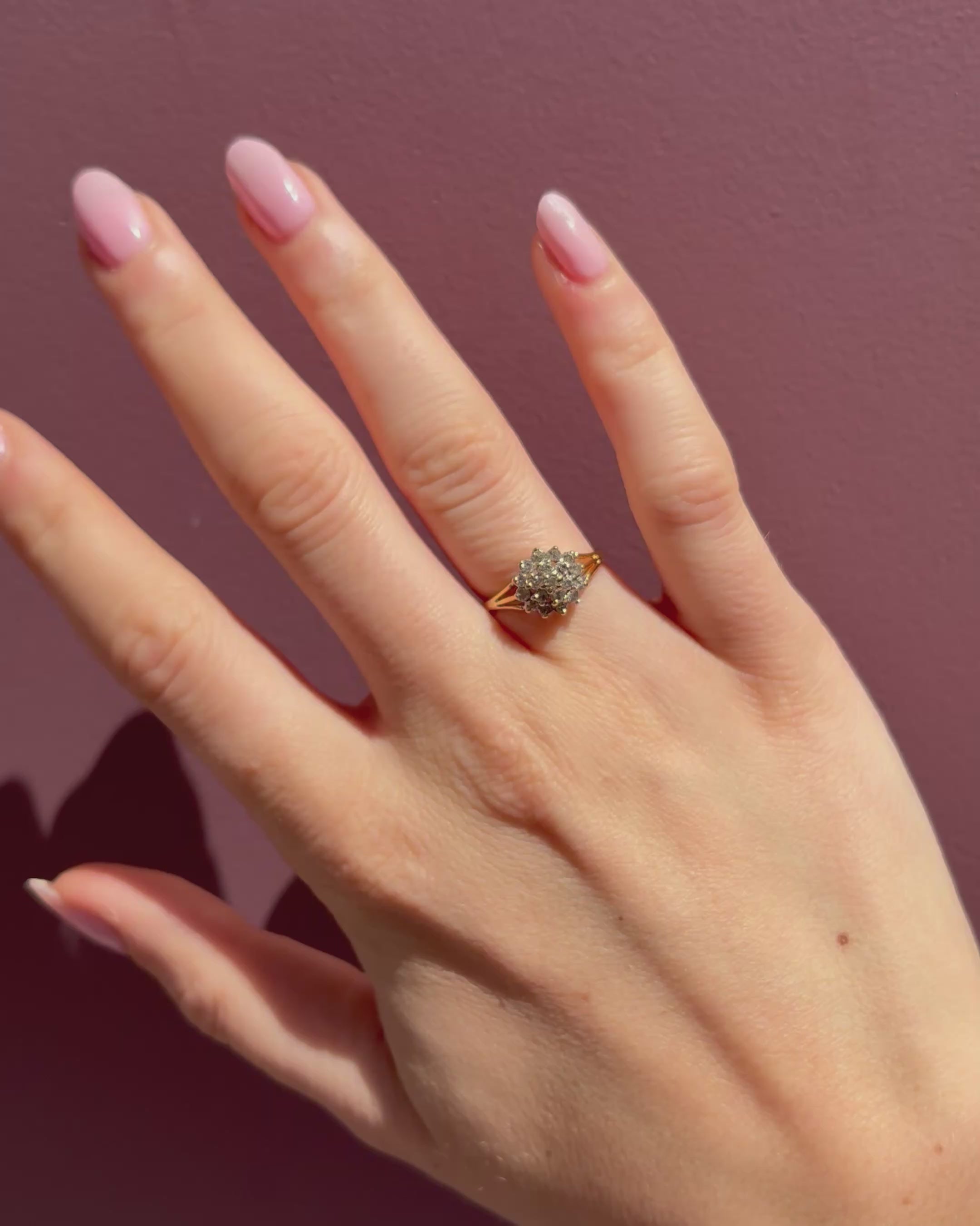 Bague Marguerite Diamants 0.57 carat "Ania"