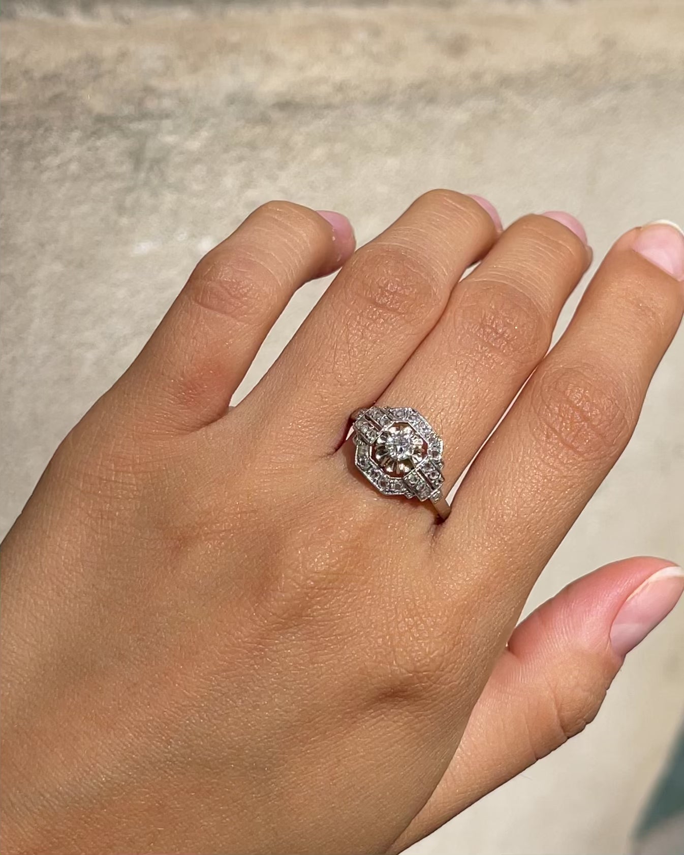 Bague Art-Déco 25 Diamants "Vényra"