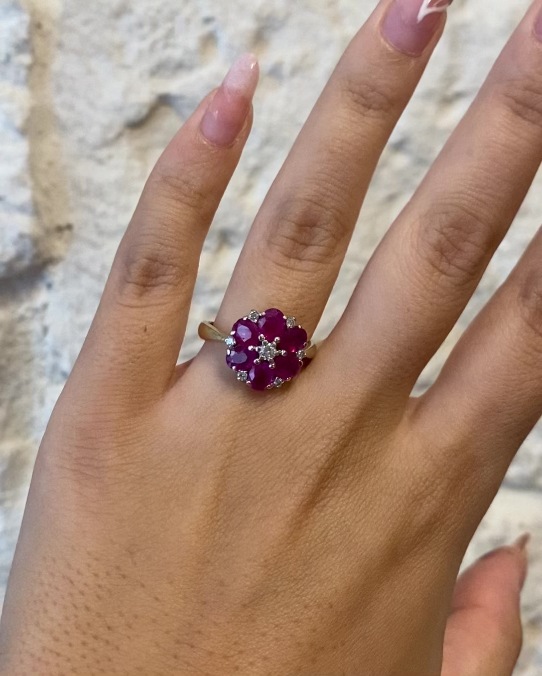 Marguerite Rubis 3.36 carats & Diamants "Ella"