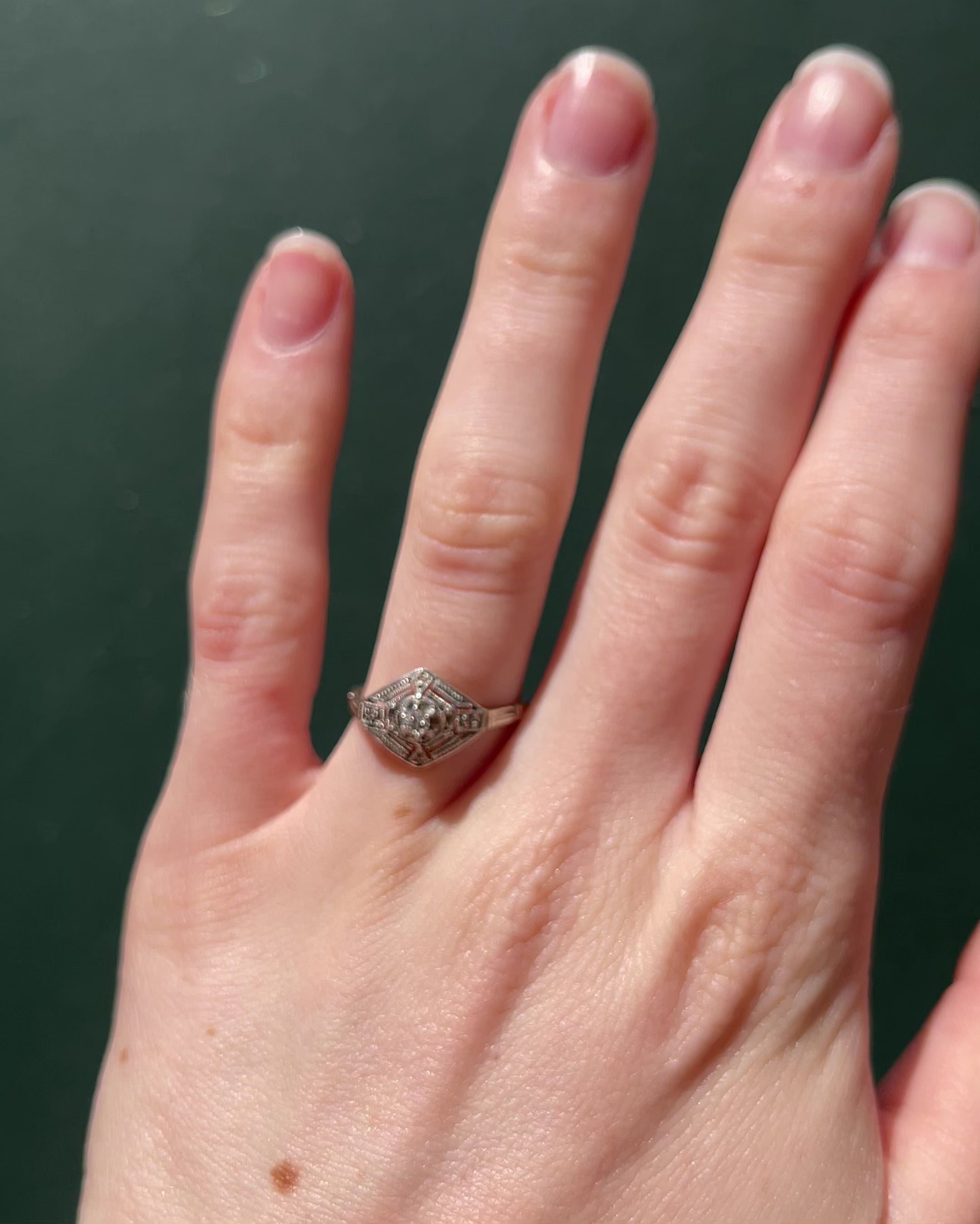 Bague Art-Déco Diamants 0.07 carat “Sixtine”
