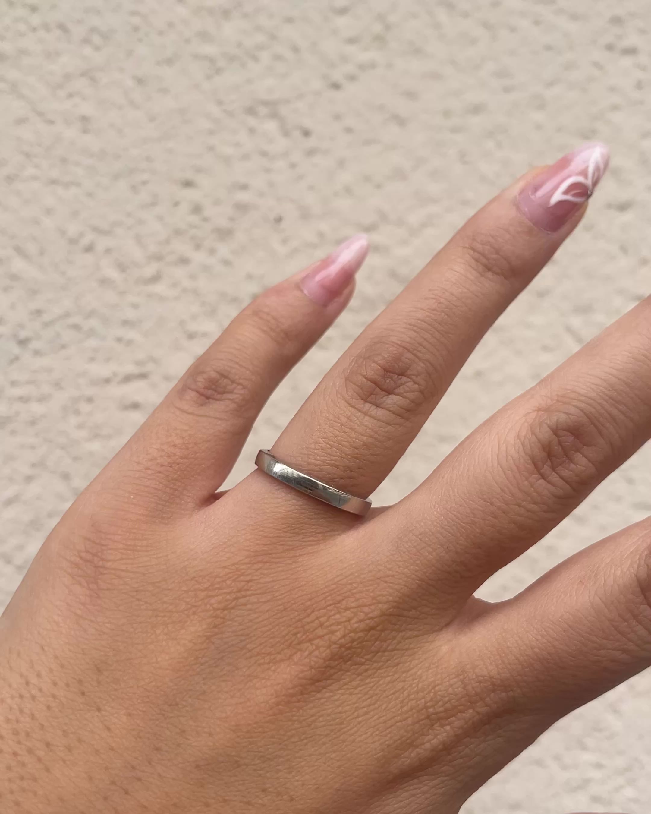 Alliance Or Gris 18 carats "Anastasia"