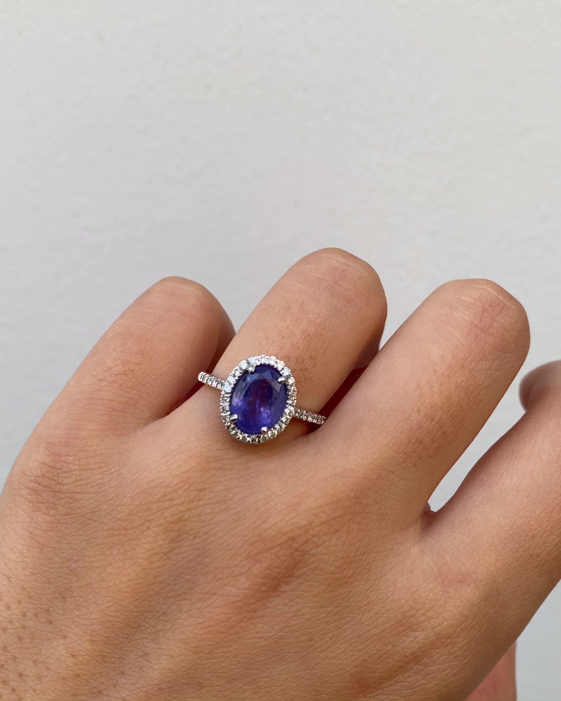 Bague Marguerite Tanzanite 2.60 carats & 36 Diamants "Zaelle"