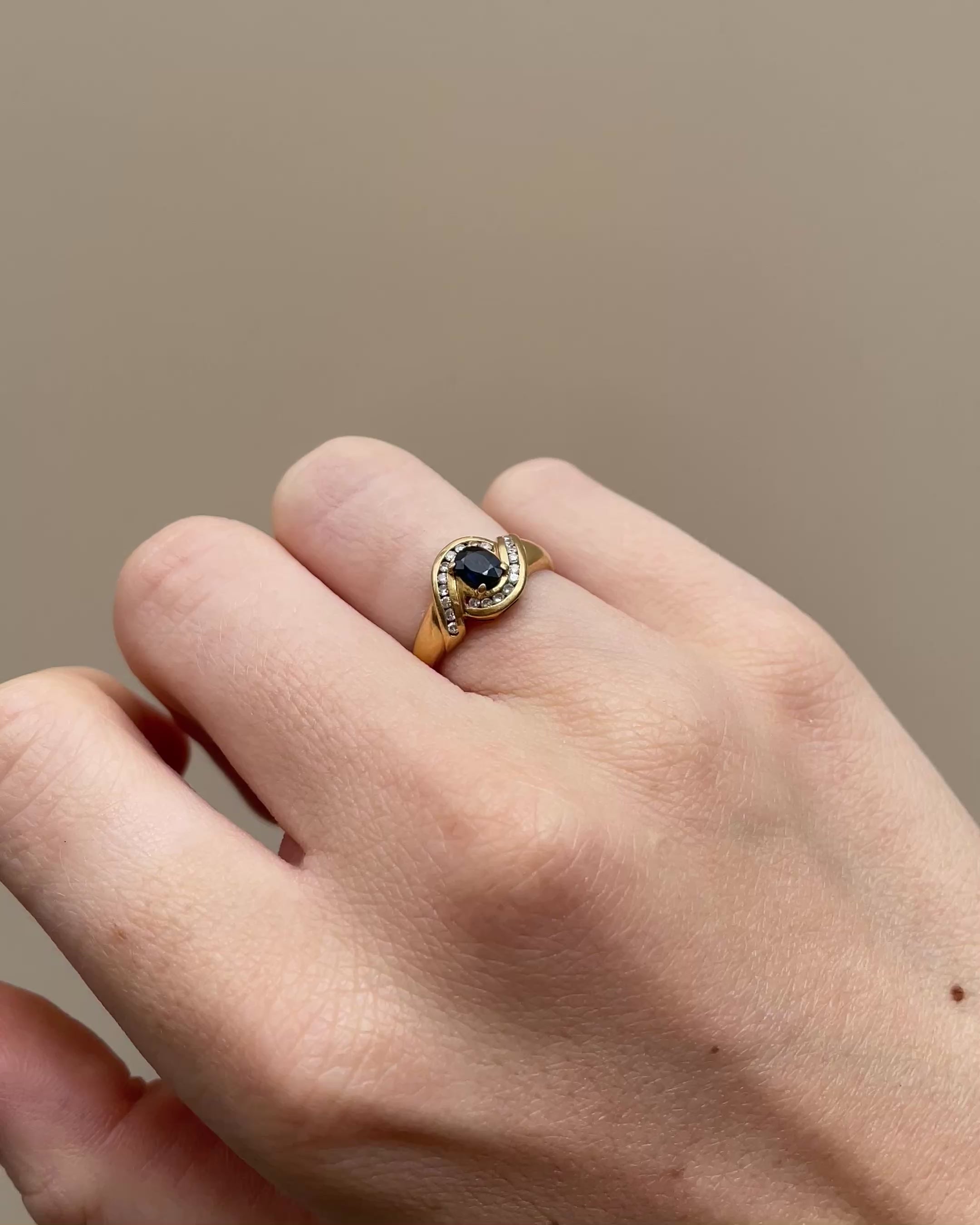 Bague Jonc Tourbillion Saphir 0.42 carat & Diamants "Emelie"