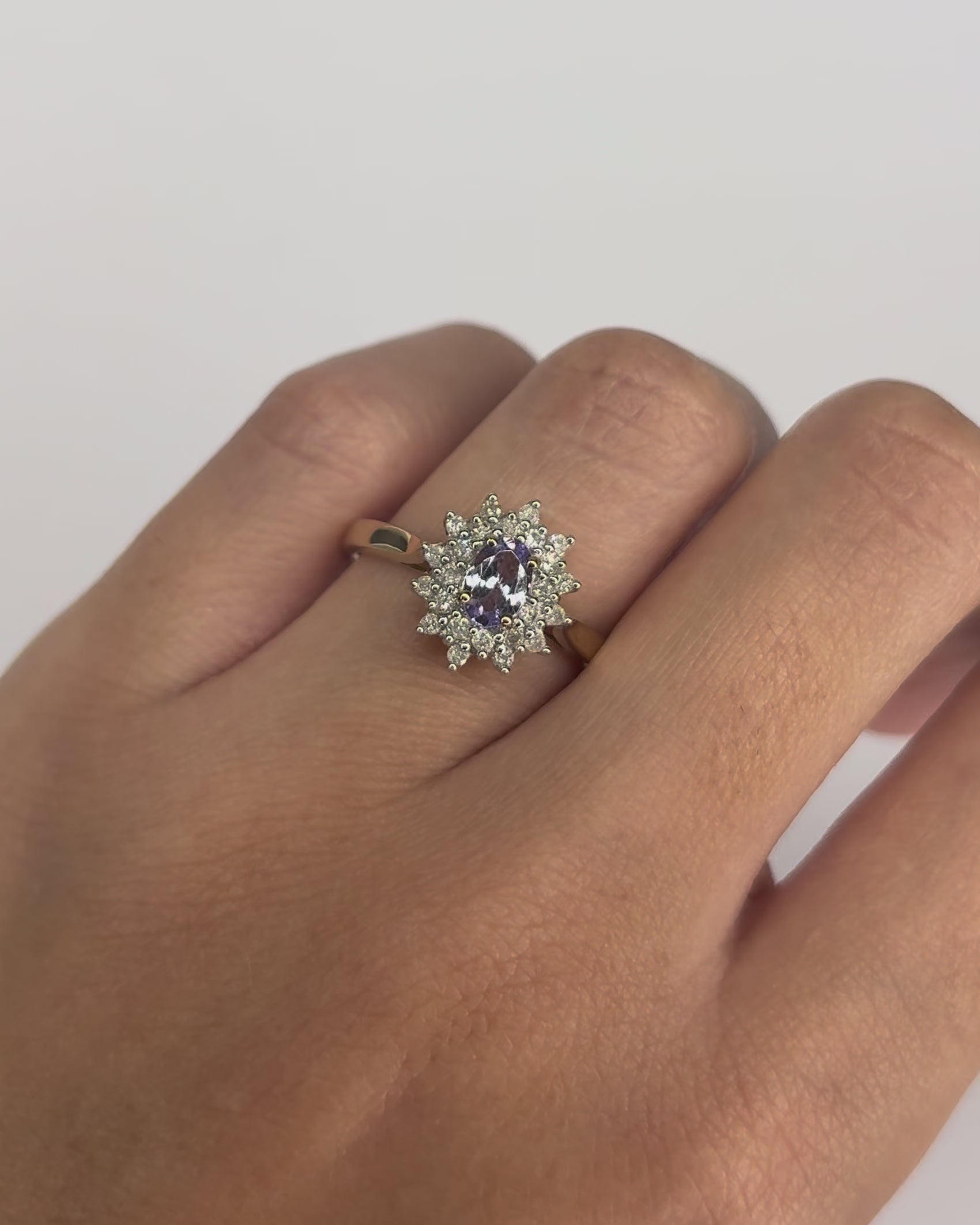 Bague Marguerite Tanzanite 0.45 ct & 24 Diamants "Anaya"