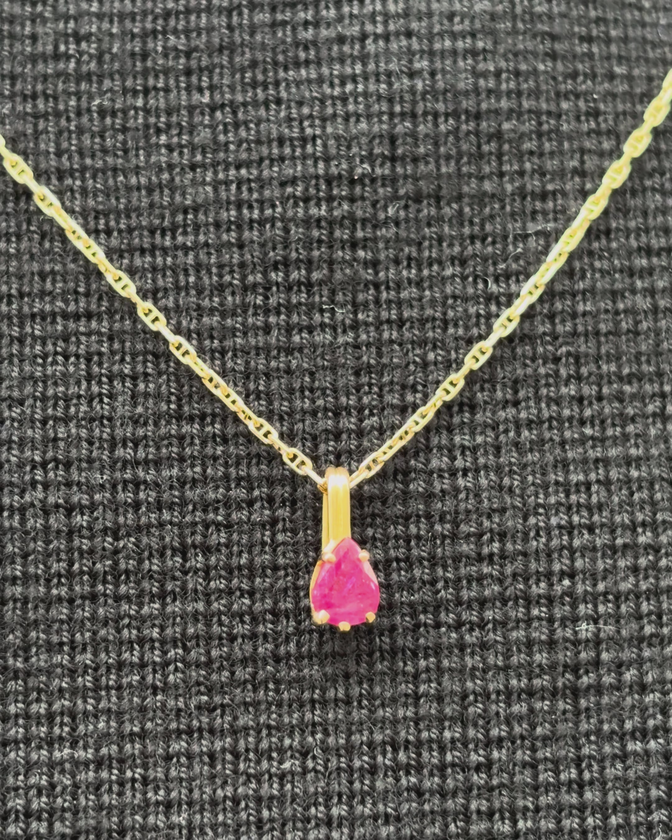 Pendentif Rubis 0.55 carat "Roxanne"