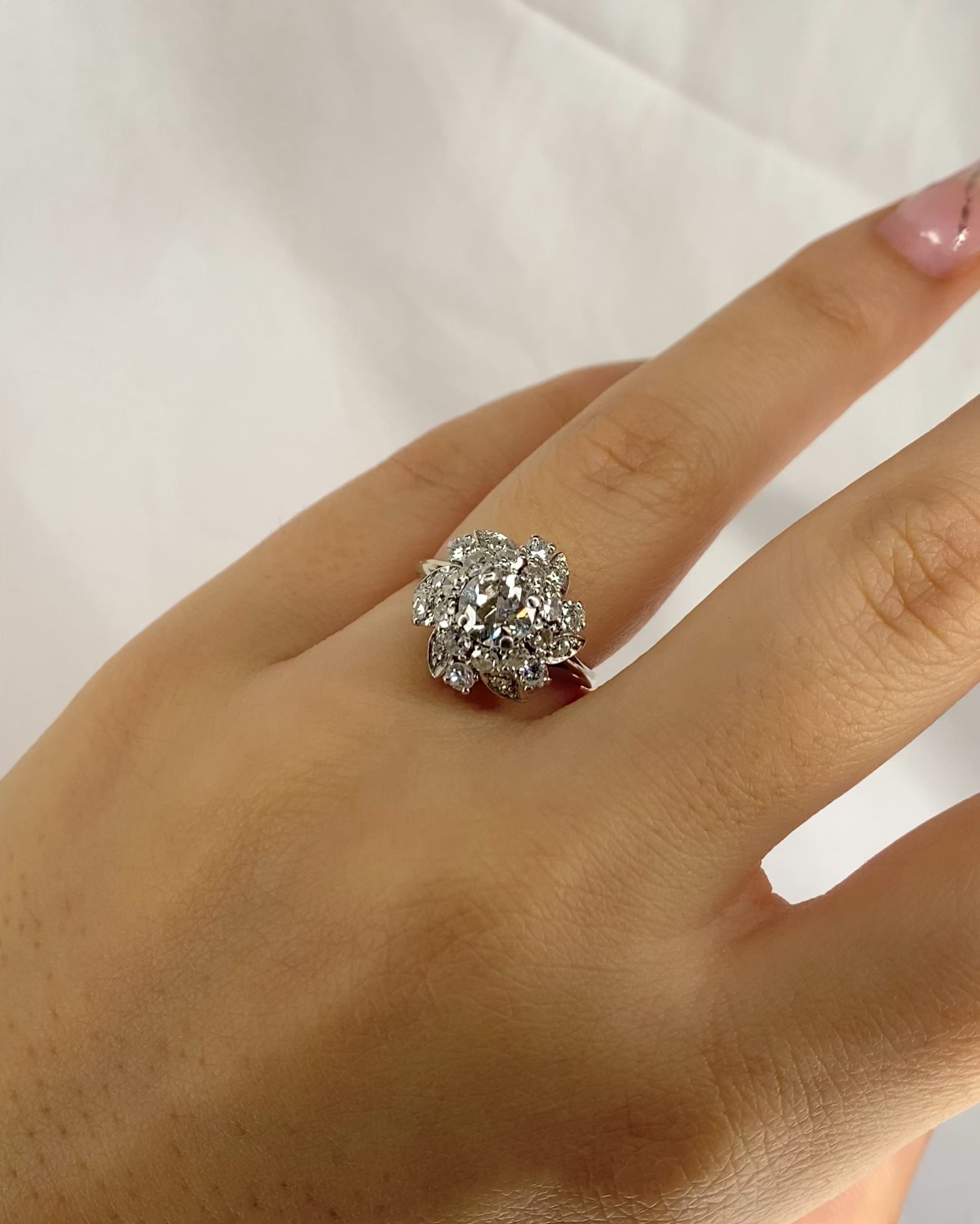 Bague Marguerite Diamants 1.53 carat "Sade"