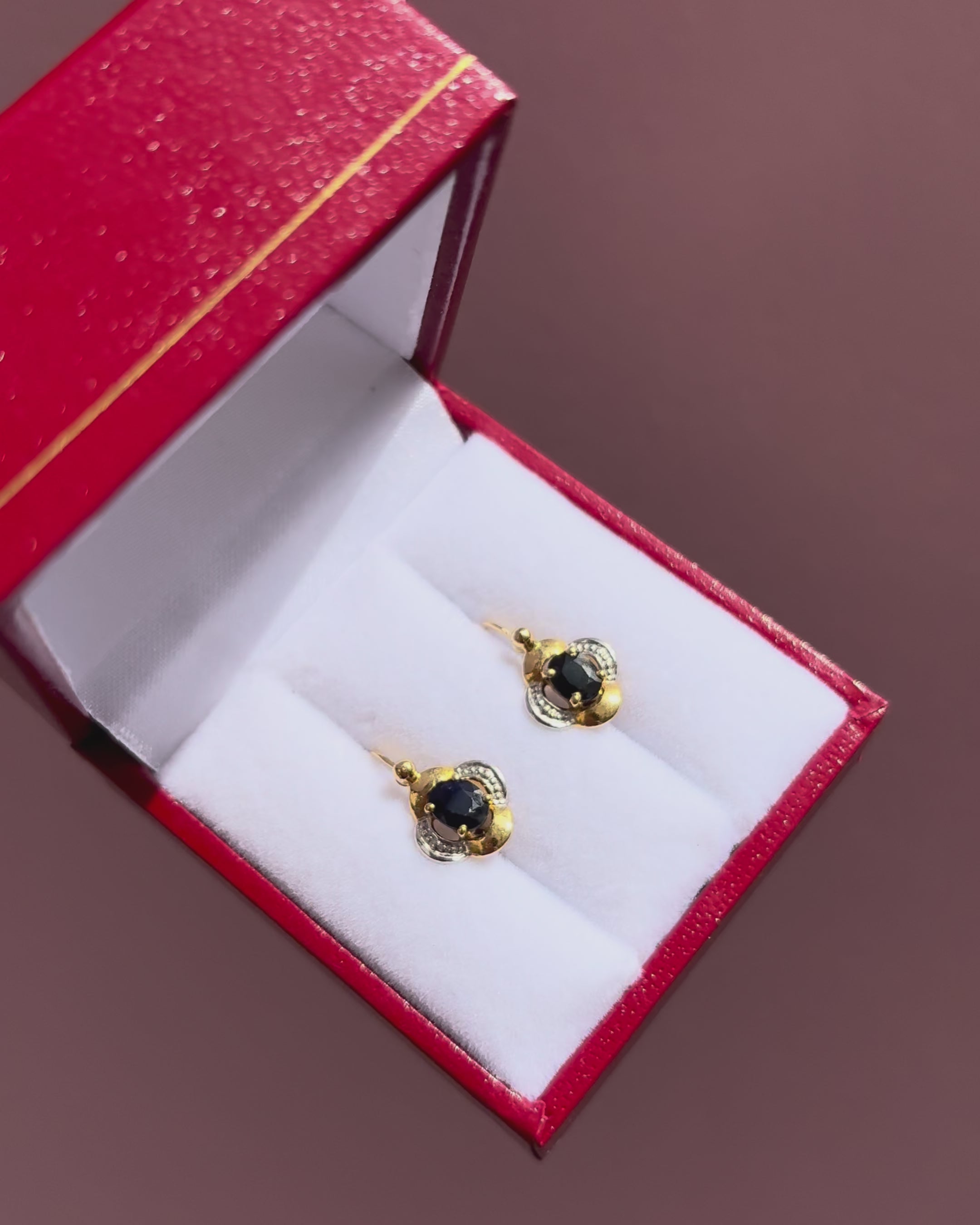 Dormeuses Saphirs 1.10 carat "Simone"