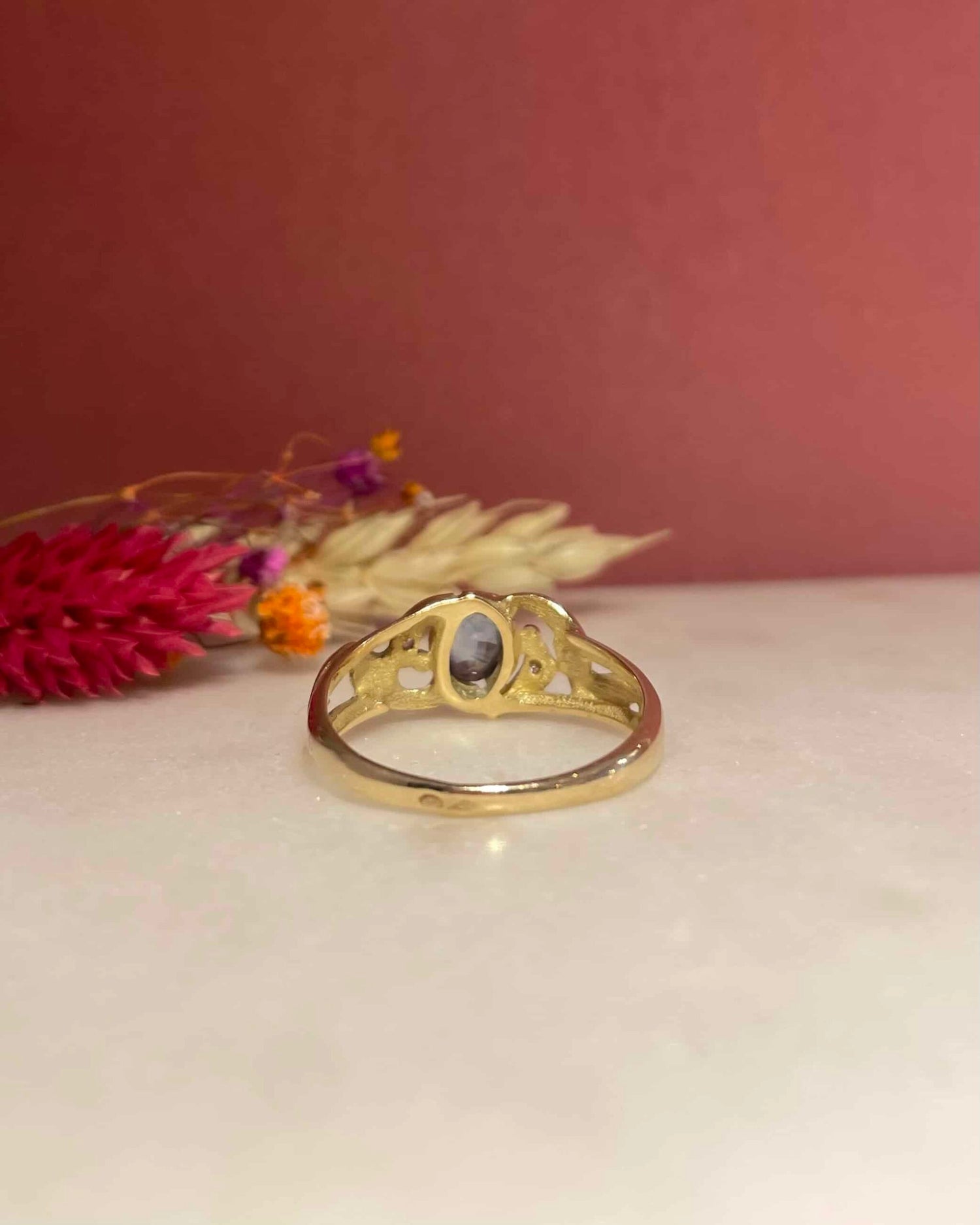 Bague Jonc Saphir 0.35 carat & Diamants "Carmen"
