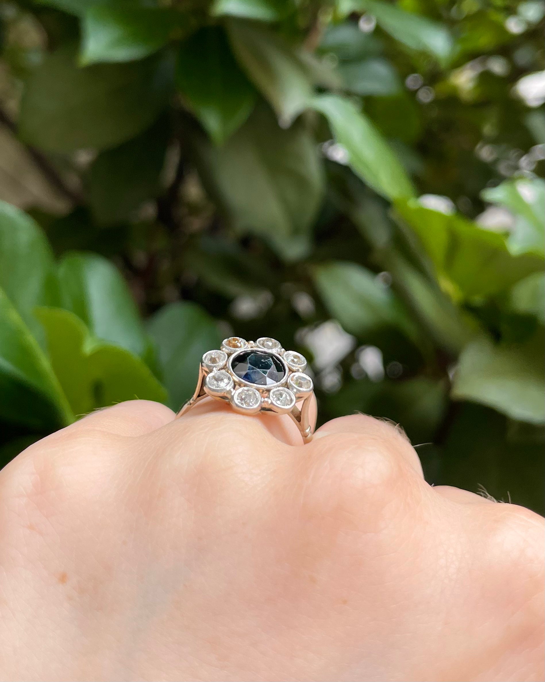 Bague Marguerite Saphir 2.20 carats & Diamants "Noryelle"