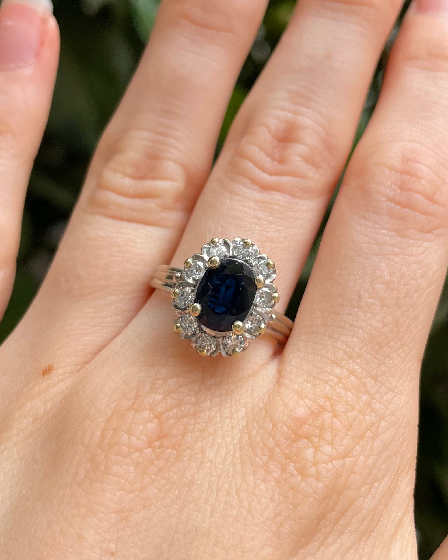 Bague Marguerite Saphir 1.90 carat & Diamants 1.90 carat "Joélya"