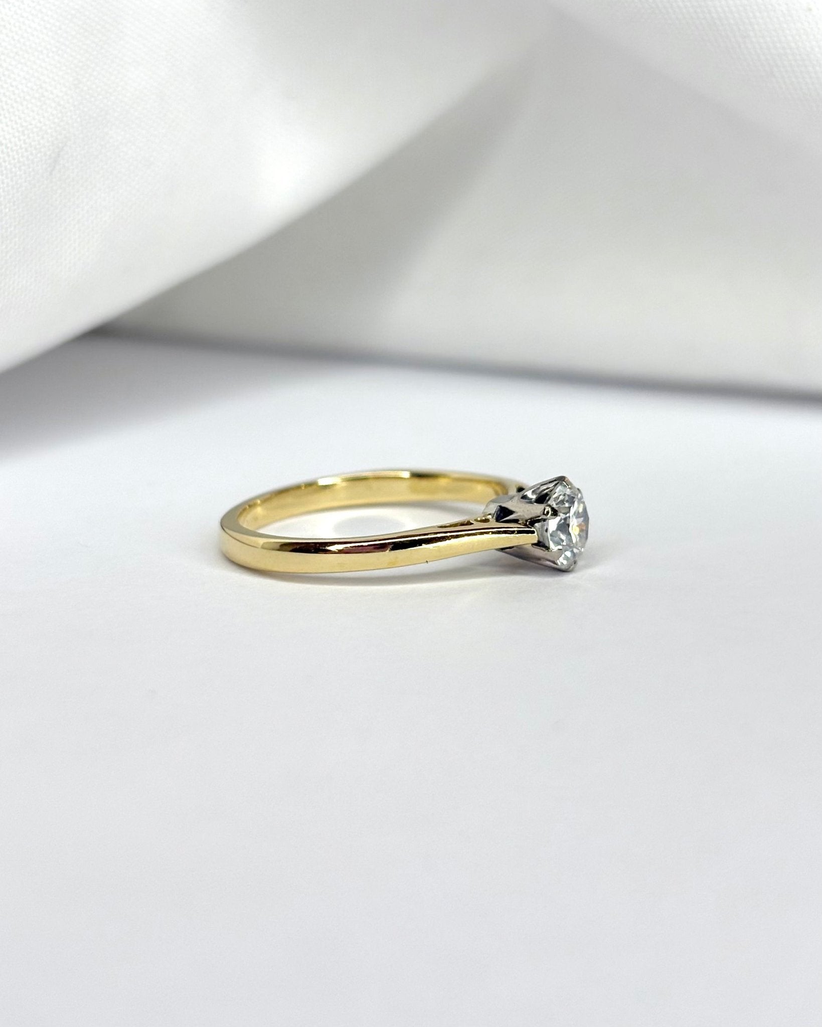 Solitaire Diamant 0.50 carat "Athéna" - Elliade Paris