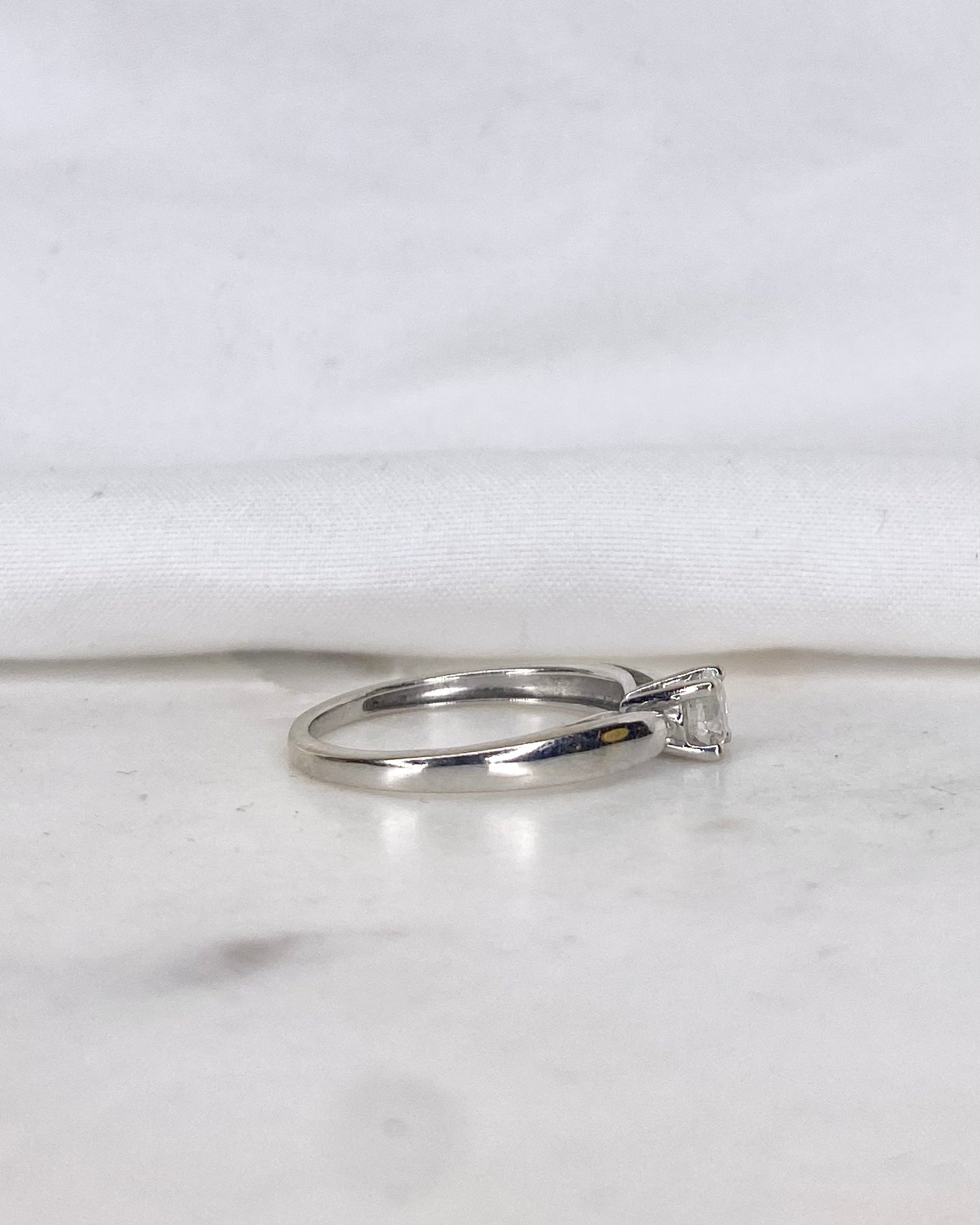 Bague Solitaire Diamant 0.30 carat "Léonie"