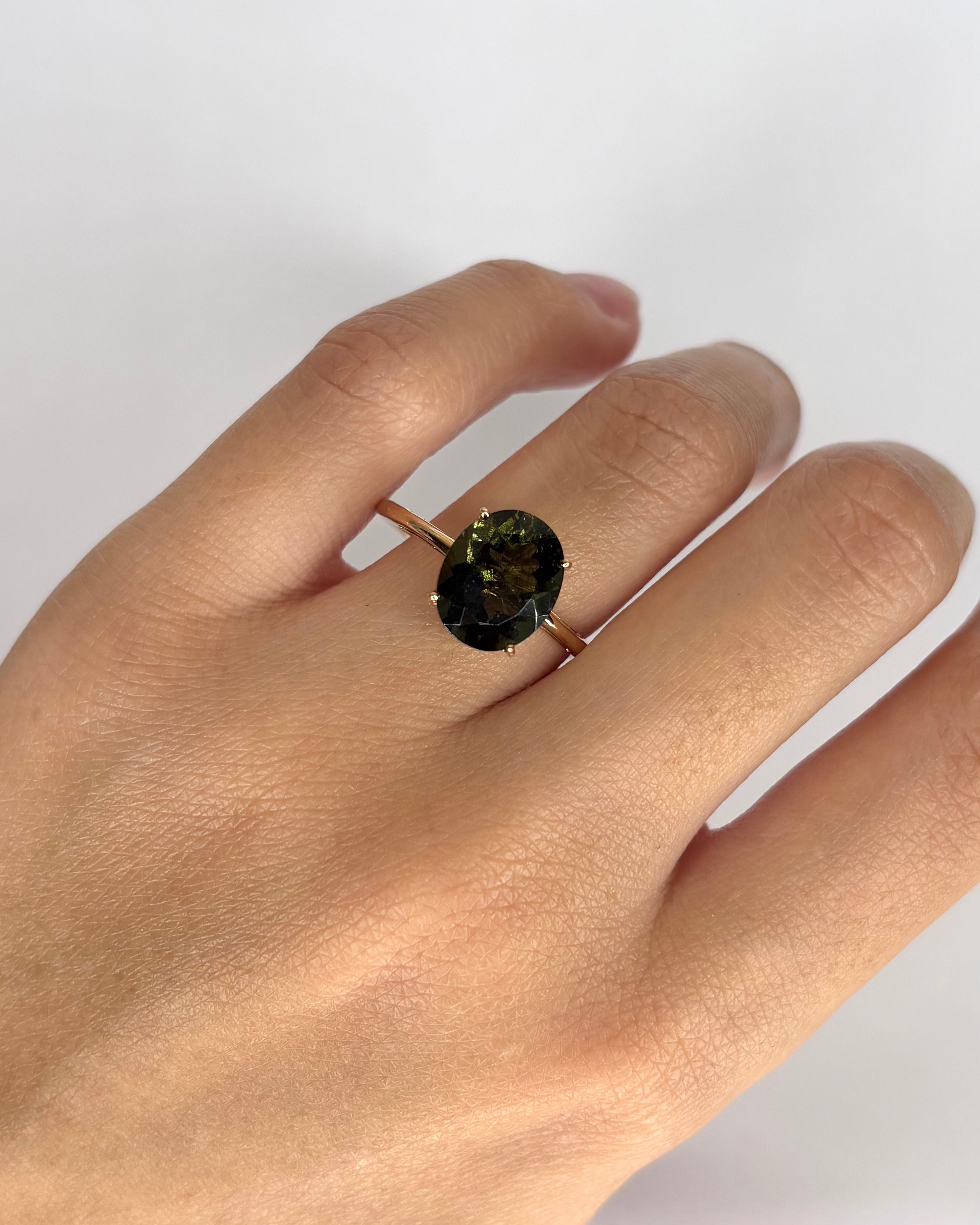 Bague Solitaire Moldavite 2.50 cts "Eugénie"