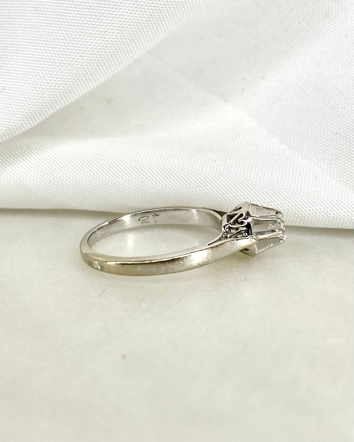 Bague Solitaire Diamant 0.08 carat "Arianna"