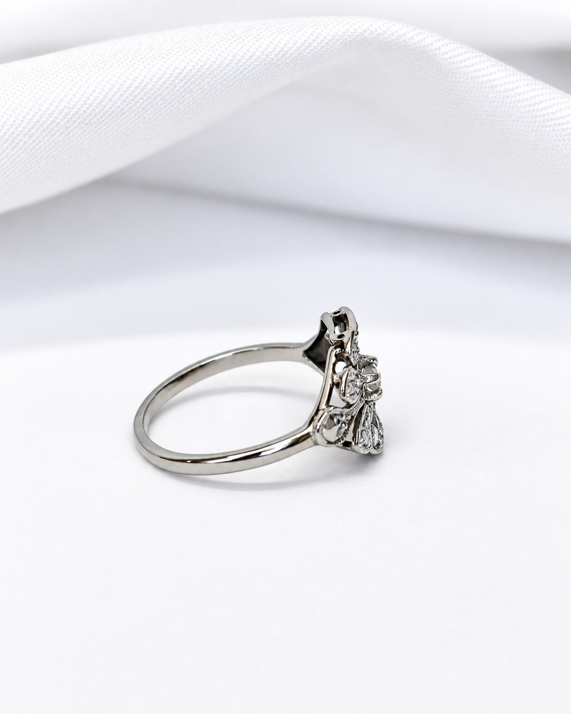 Anillo Art Déco con diamantes "Pauline"
