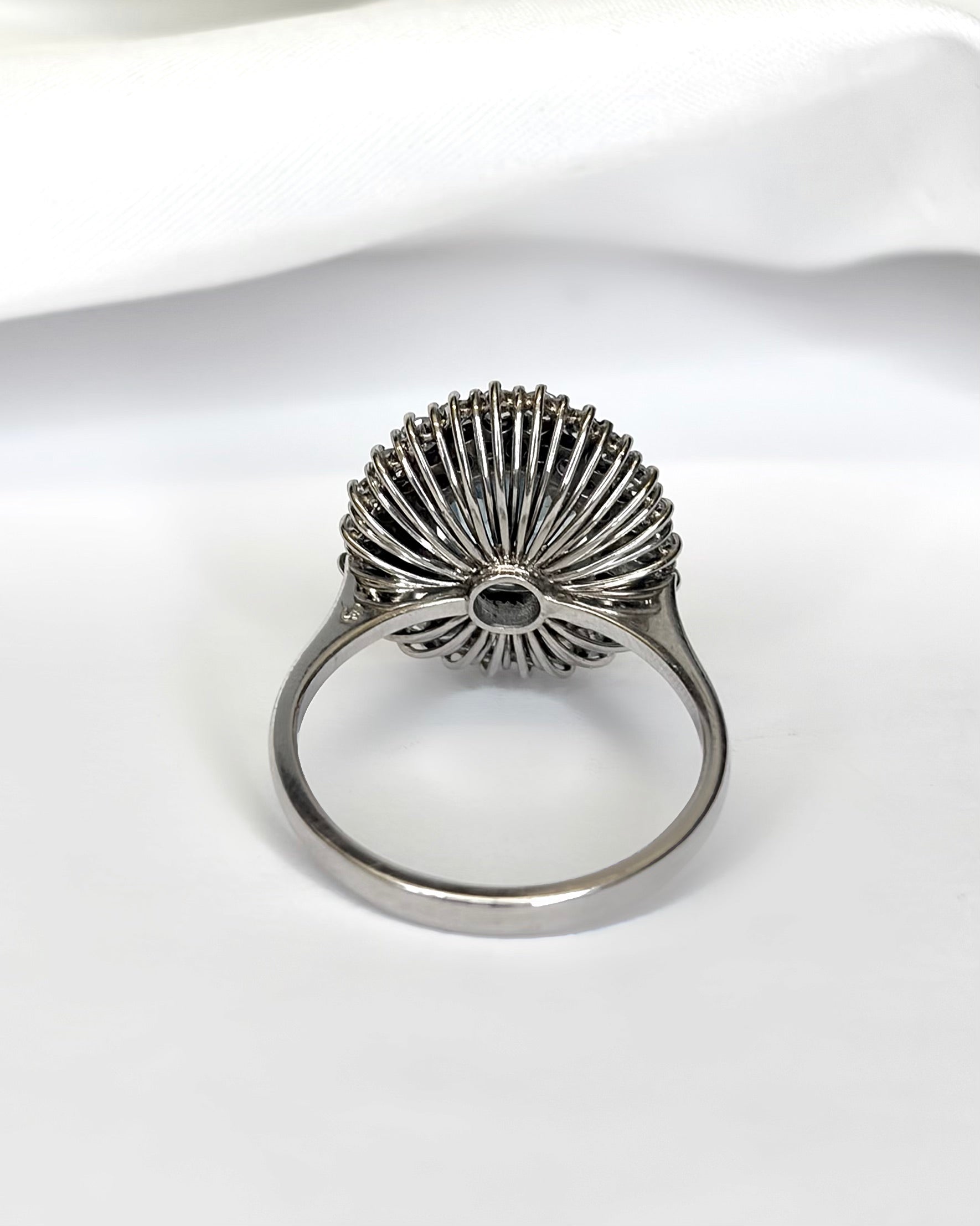 “Deva” Daisy Ring with a 1.60-carat Aquamarine and 0.96 Carat of Diamonds, 5.82 g