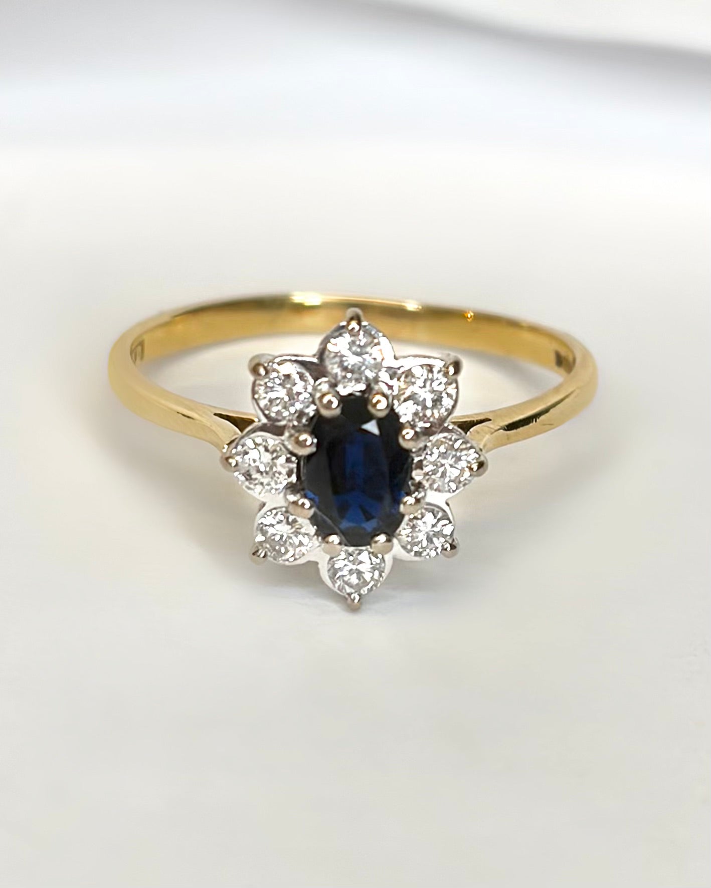 Bague Marguerite Saphir 0.49 carat & Diamants 0.32 carat "Diane"