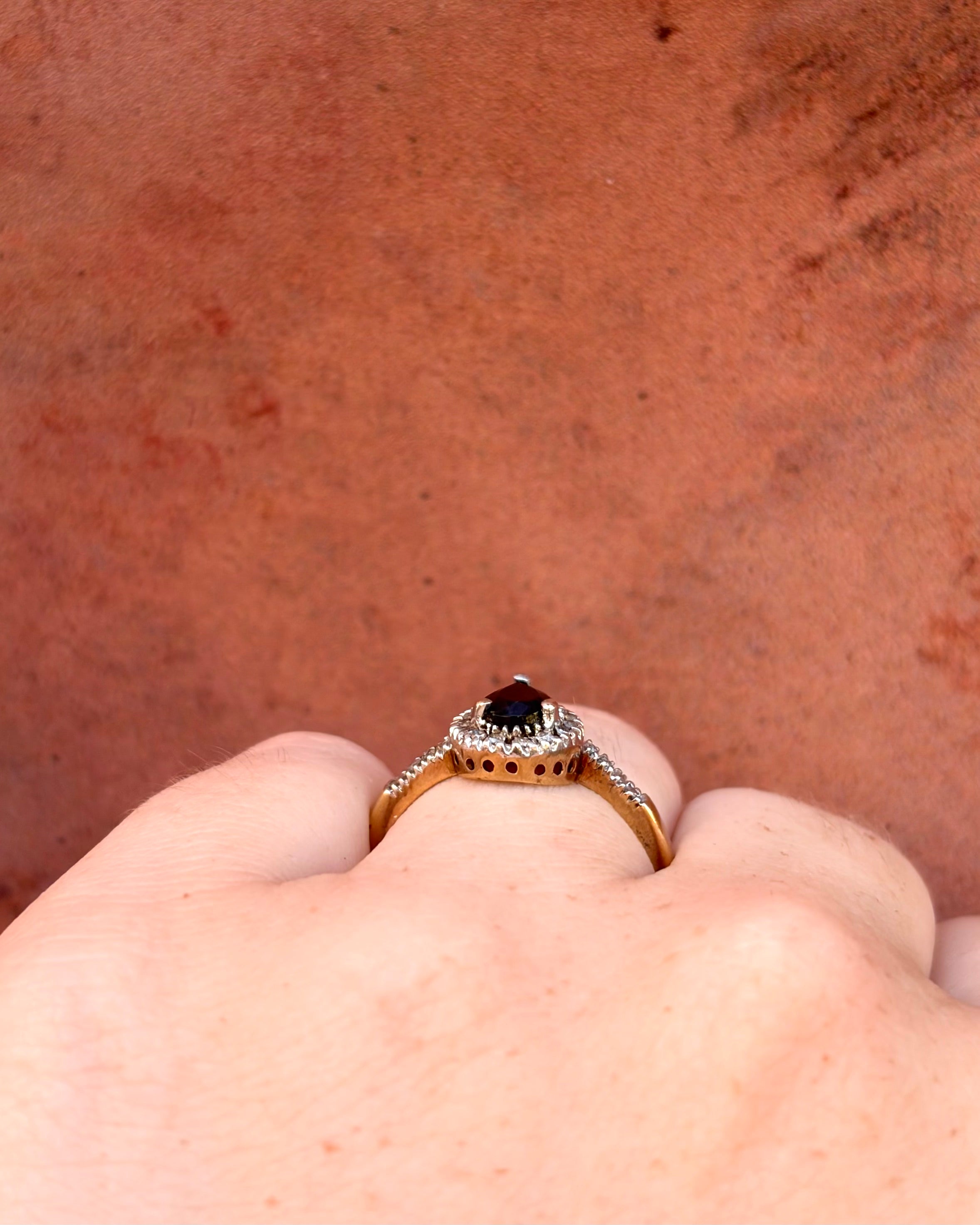 Bague Marguerite Saphir 0.90 carat & Diamants 0.25 carat "Rita"
