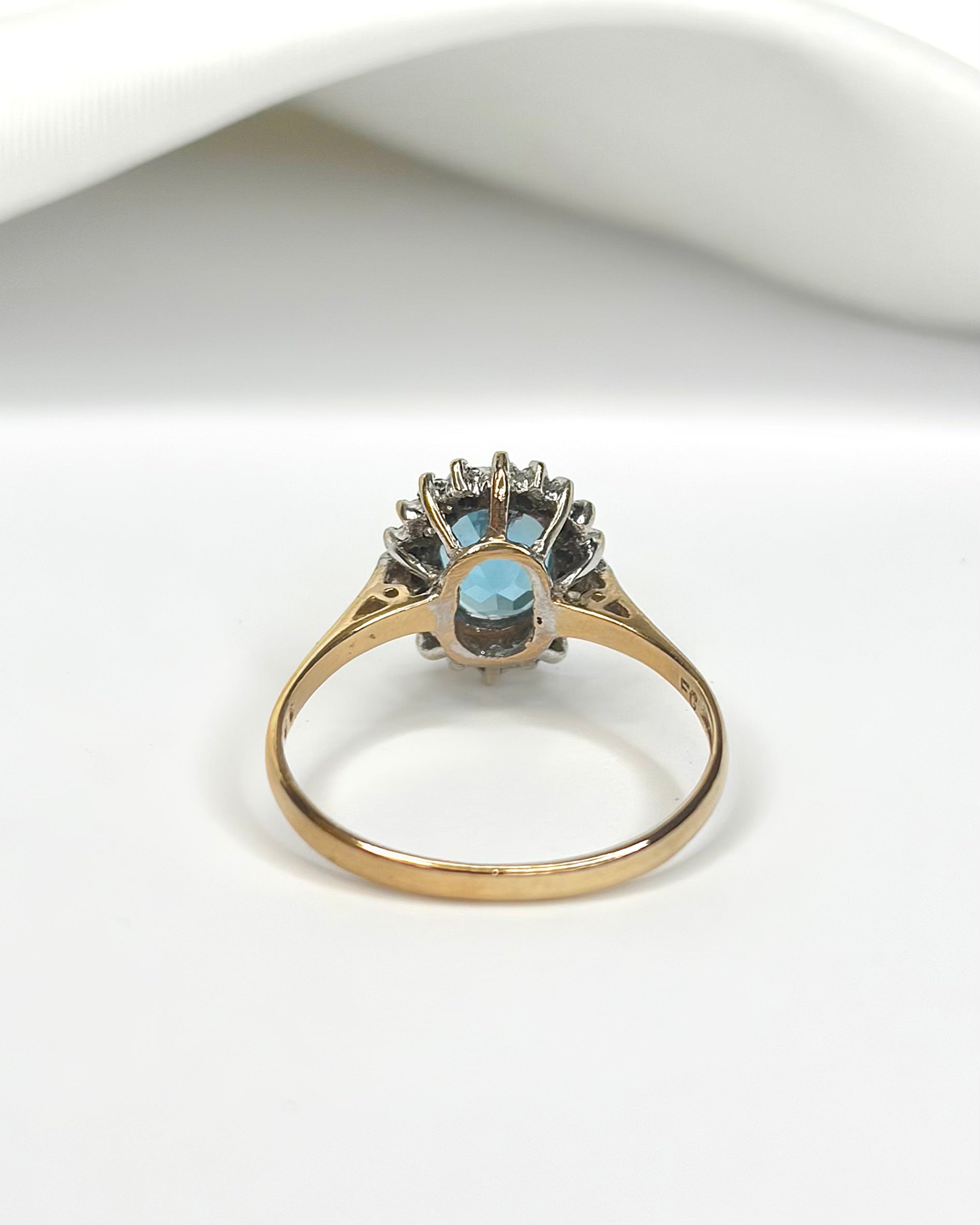 Bague Marguerite Topaze 1.15 carat & Diamants 0.20 carat "Lucie"