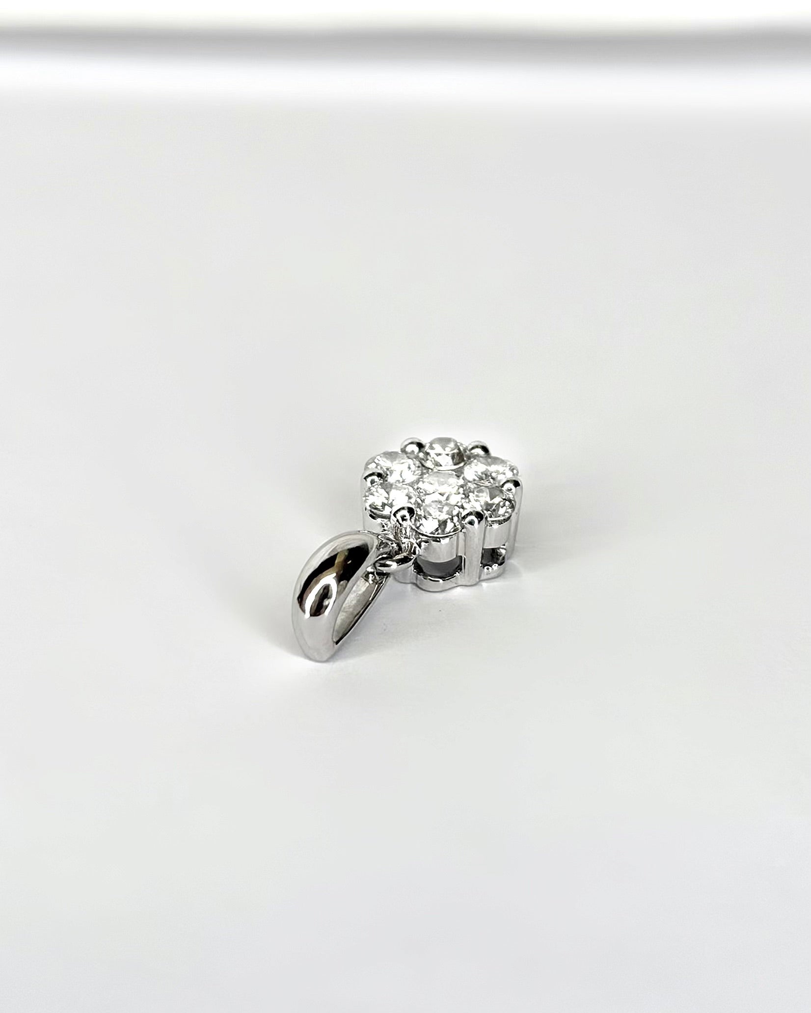 0.37 Carat Diamond Pendant "Maddie"