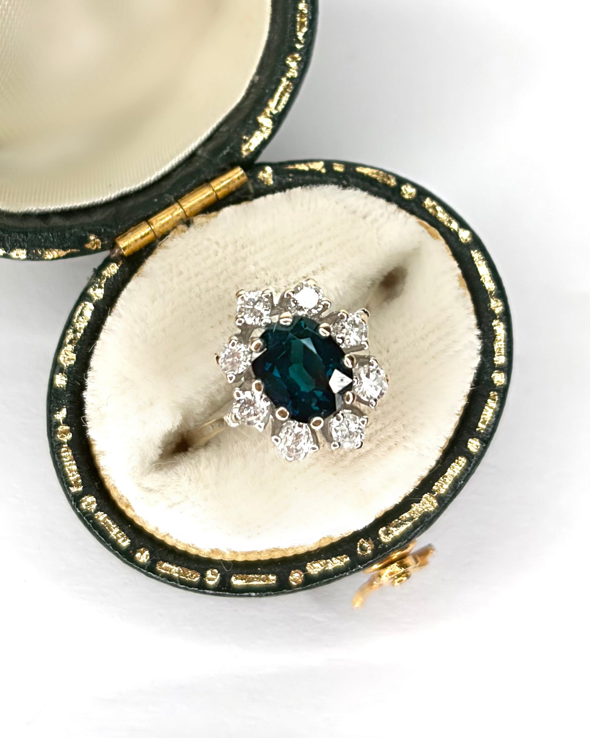 Anillo Marguerite Zafiro 1.10 quilates y diamantes "Léa"
