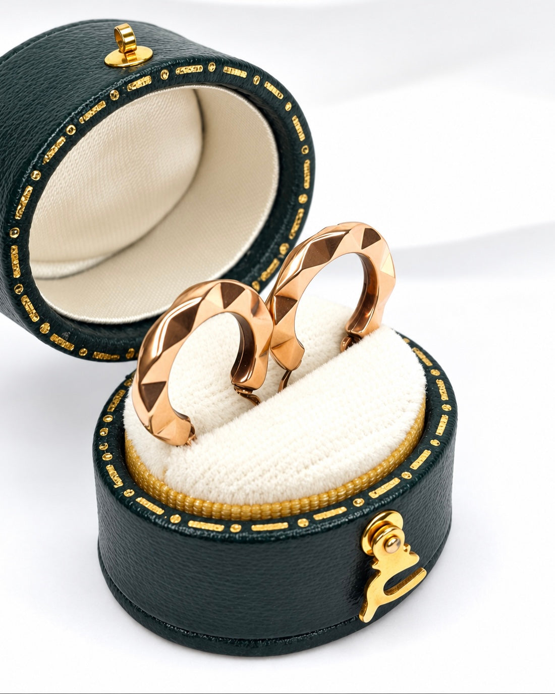 18-Carat Yellow Gold Hoop Earrings "Aurélia"