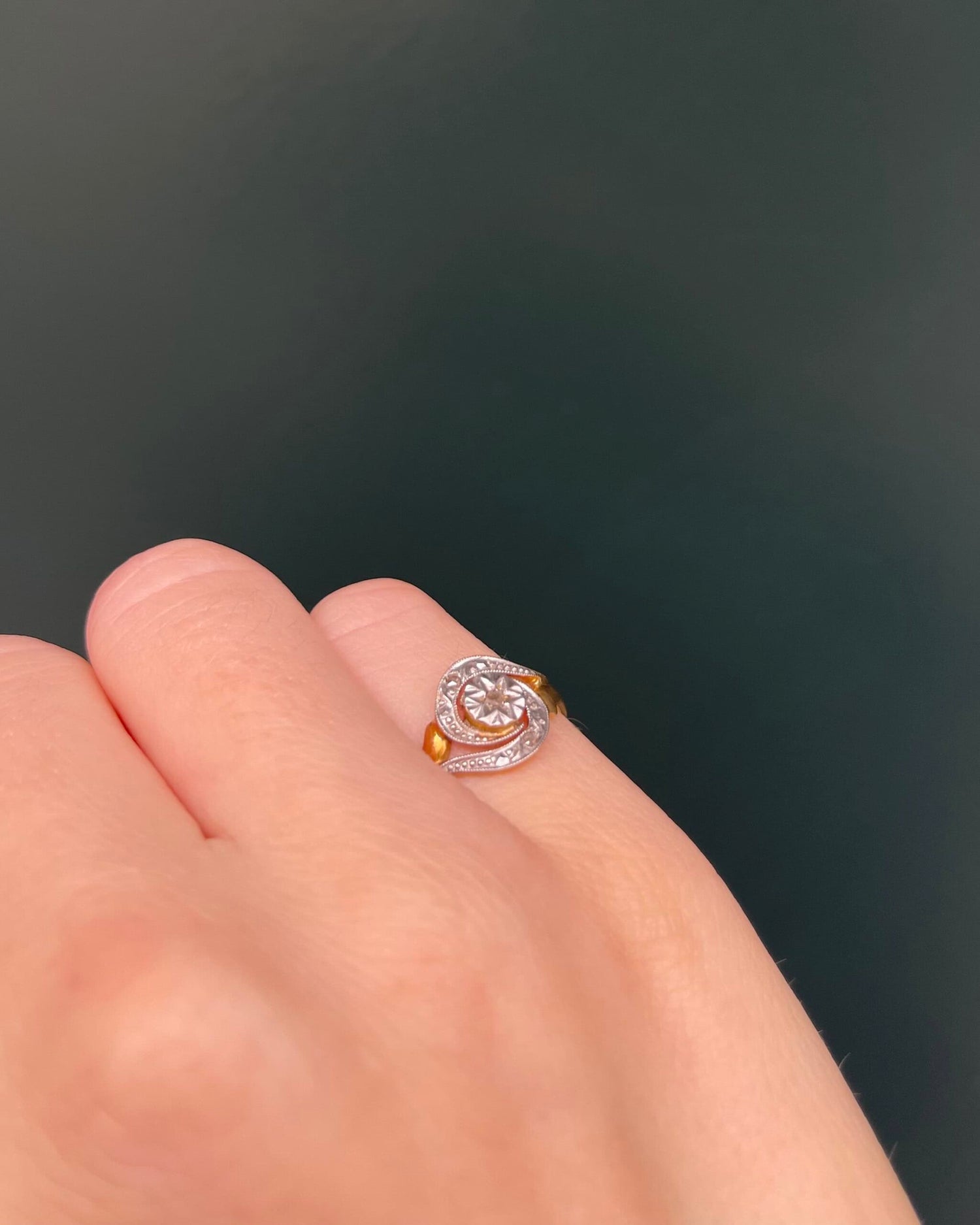 Bague Tourbillon Art-déco Diamants "Gina"