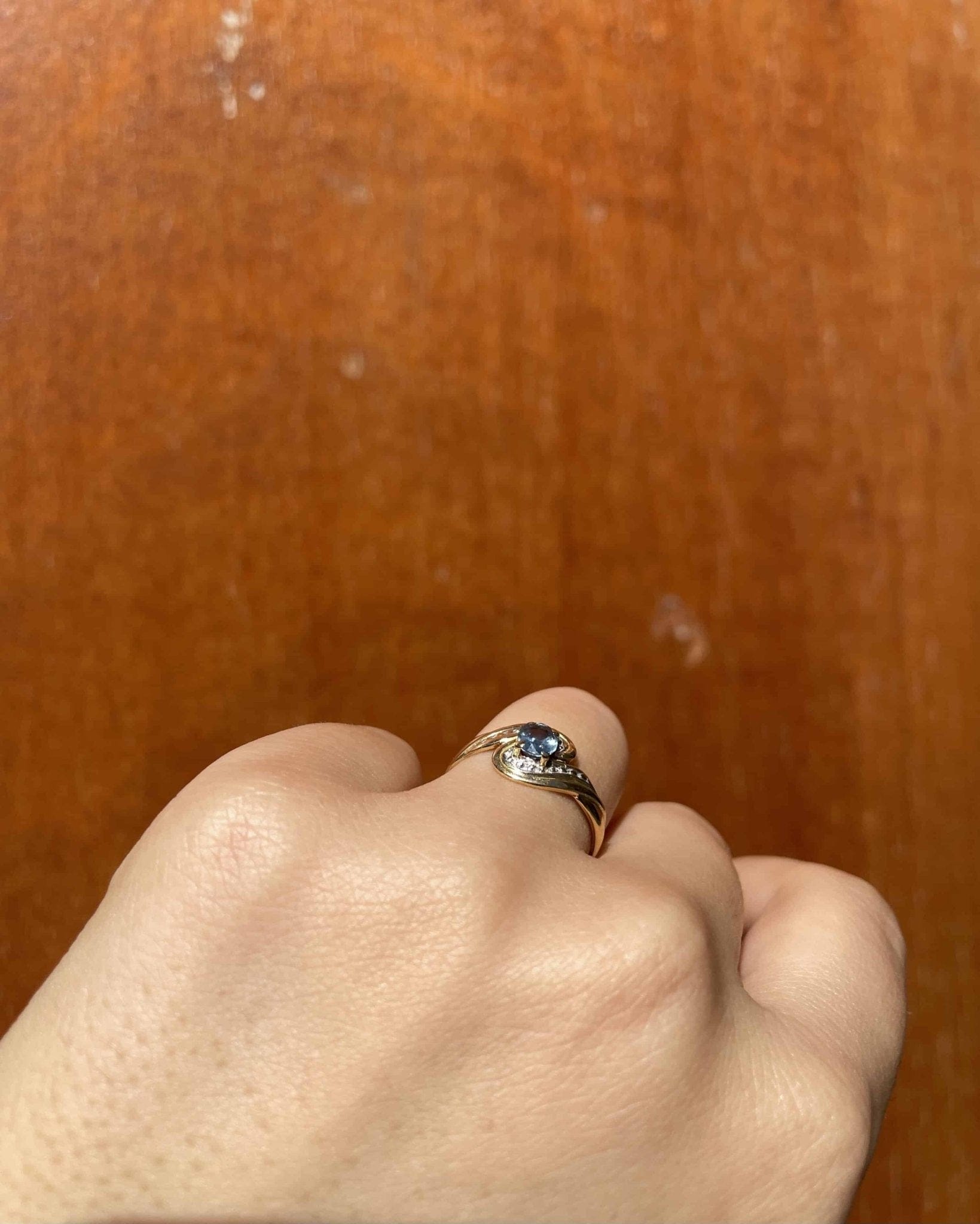 Tourbillon Saphir 0.55 carat "Finelle" - Elliade Paris