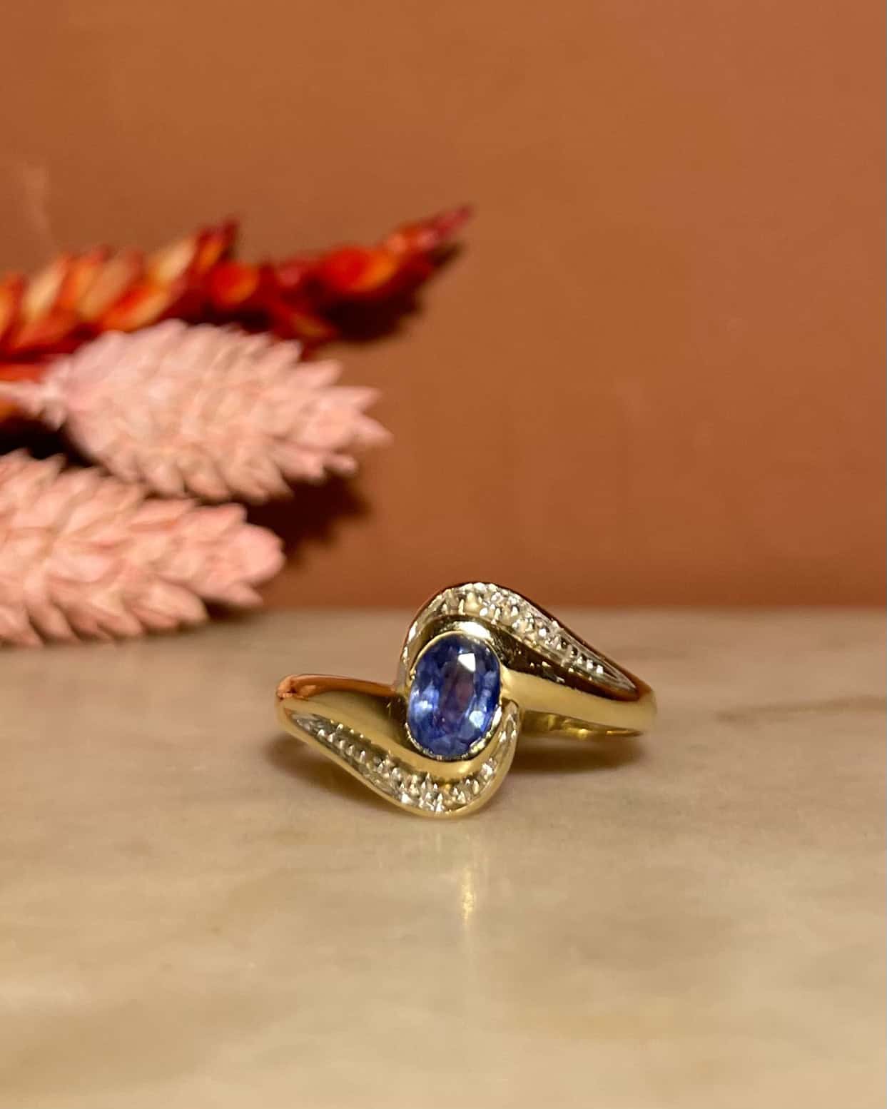 Bague tourbillon saphir & diamants "Maela"
