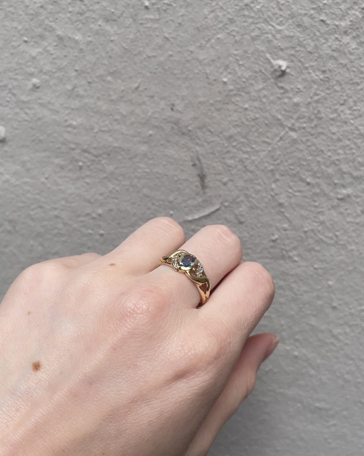 Bague Jonc Saphir 0.35 carat & Diamants "Carmen"
