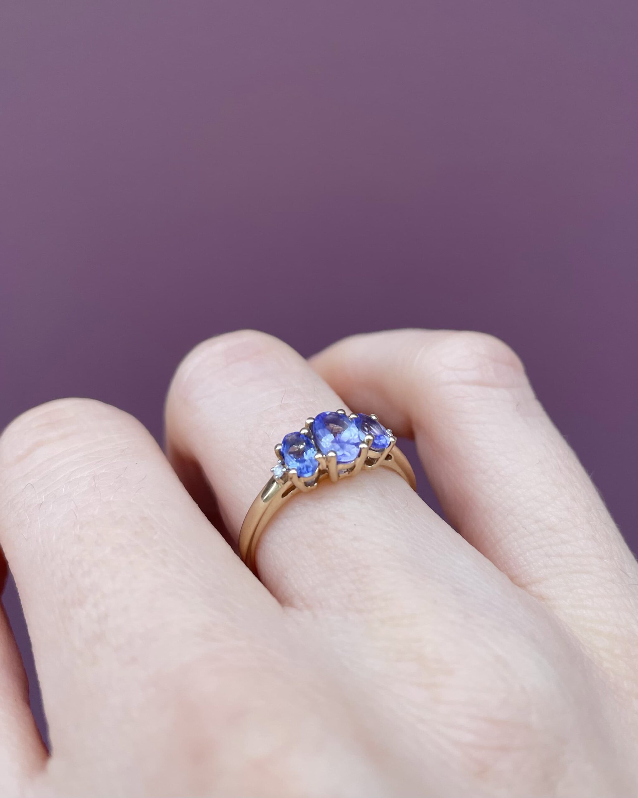 Bague Trilogie Tanzanites 1.20 carat et Diamants "Shaan" - Elliade Paris