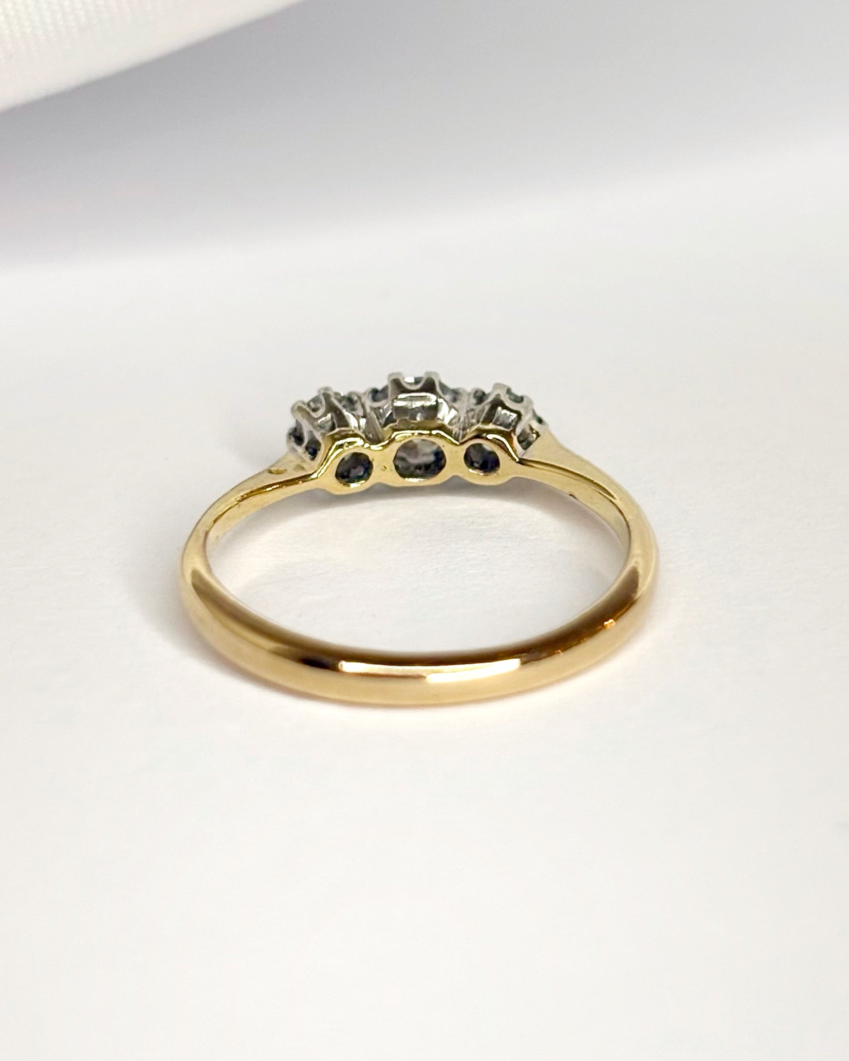 Anillo Trilogía Diamantes 0,39 quilates "Perinne"