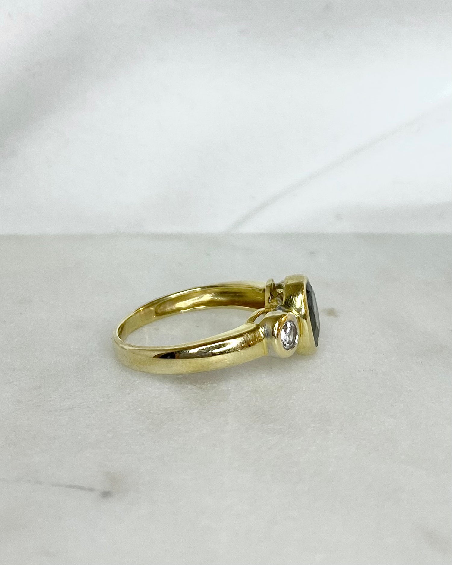 Bague Trilogie Saphir 1 carat & Diamants "Jacqueline"