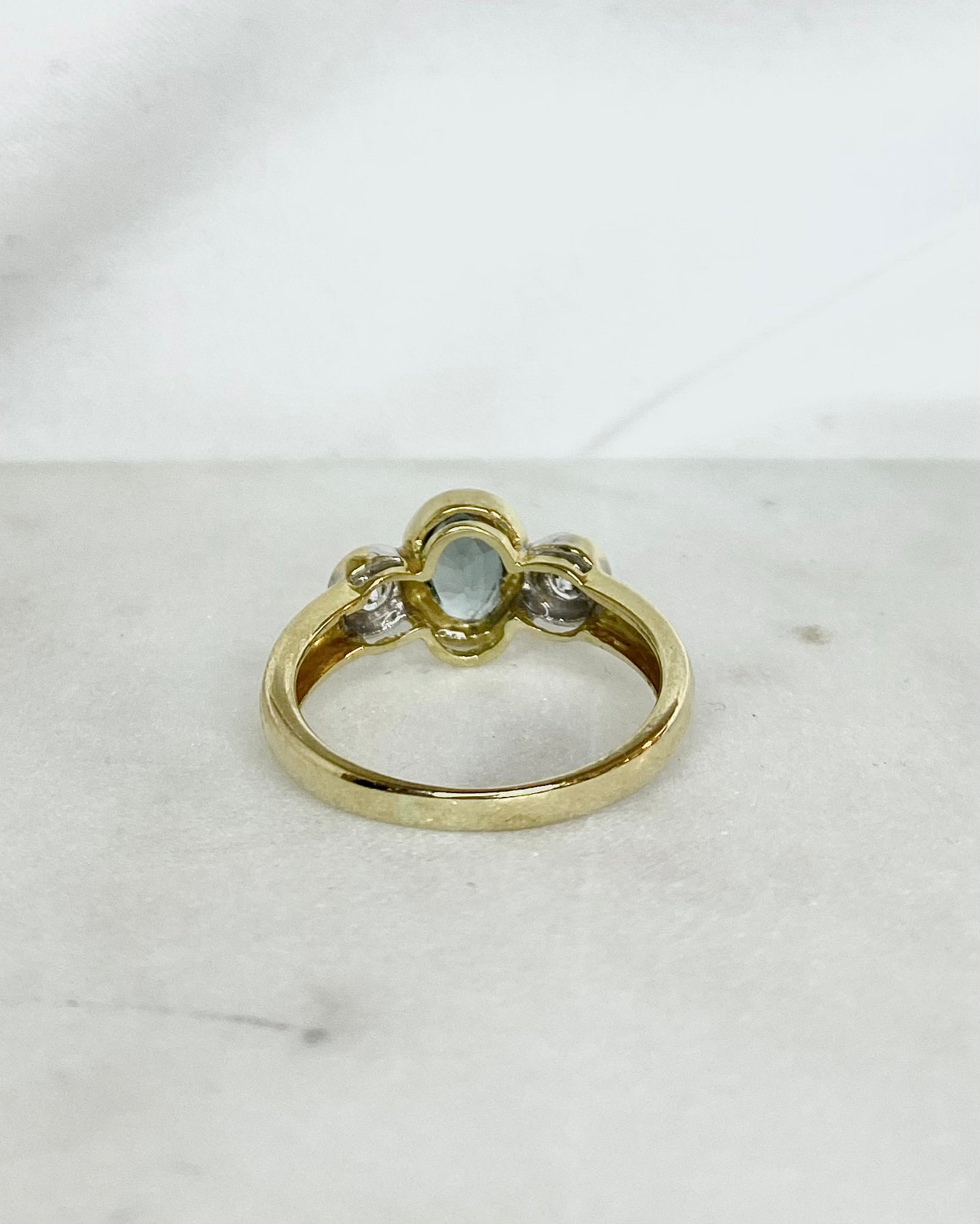 Anillo Trilogía Zafiro 1 quilate y Diamantes "Jacqueline"