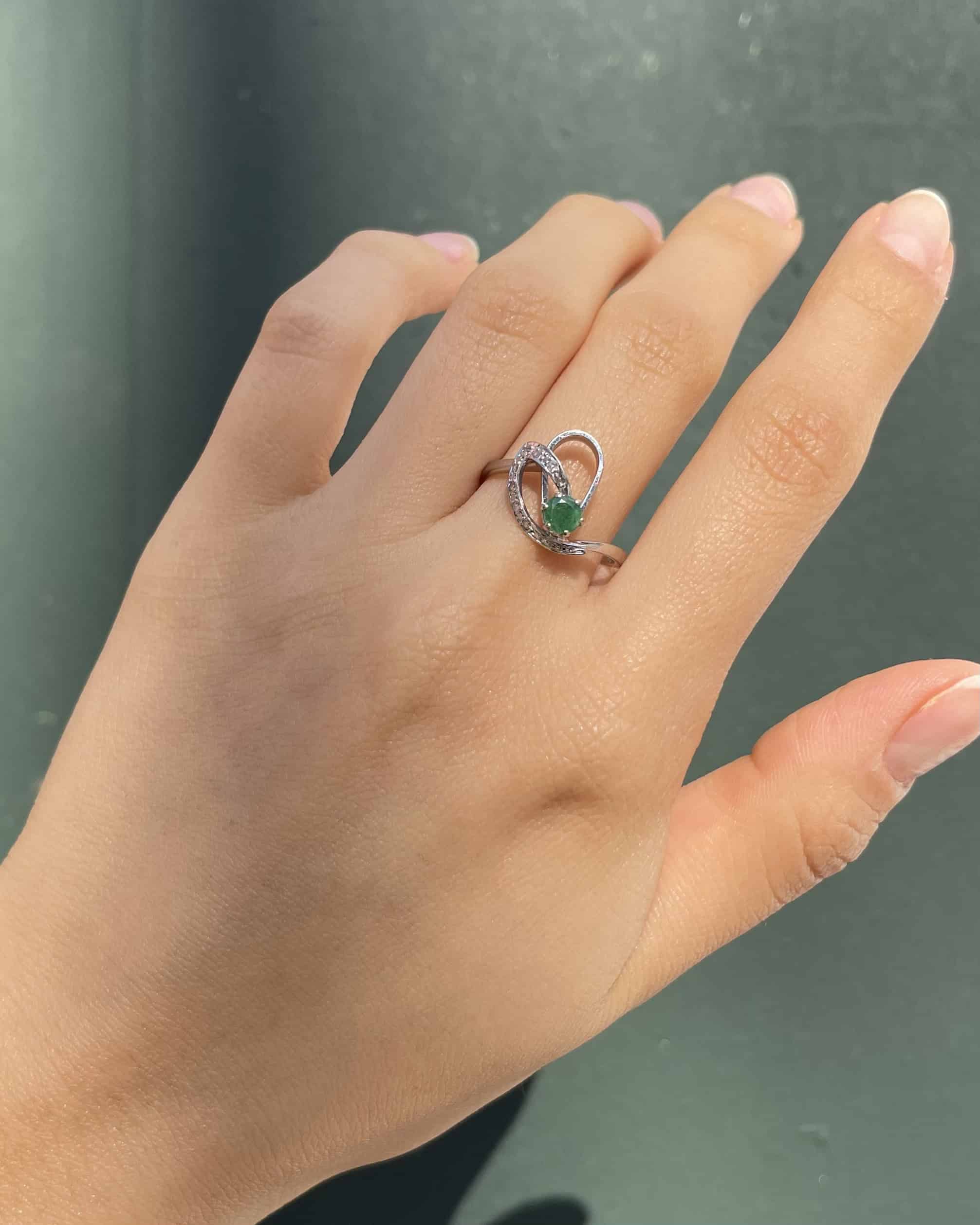 Bague Tourbillon Emeraude & Diamants "Hortense"