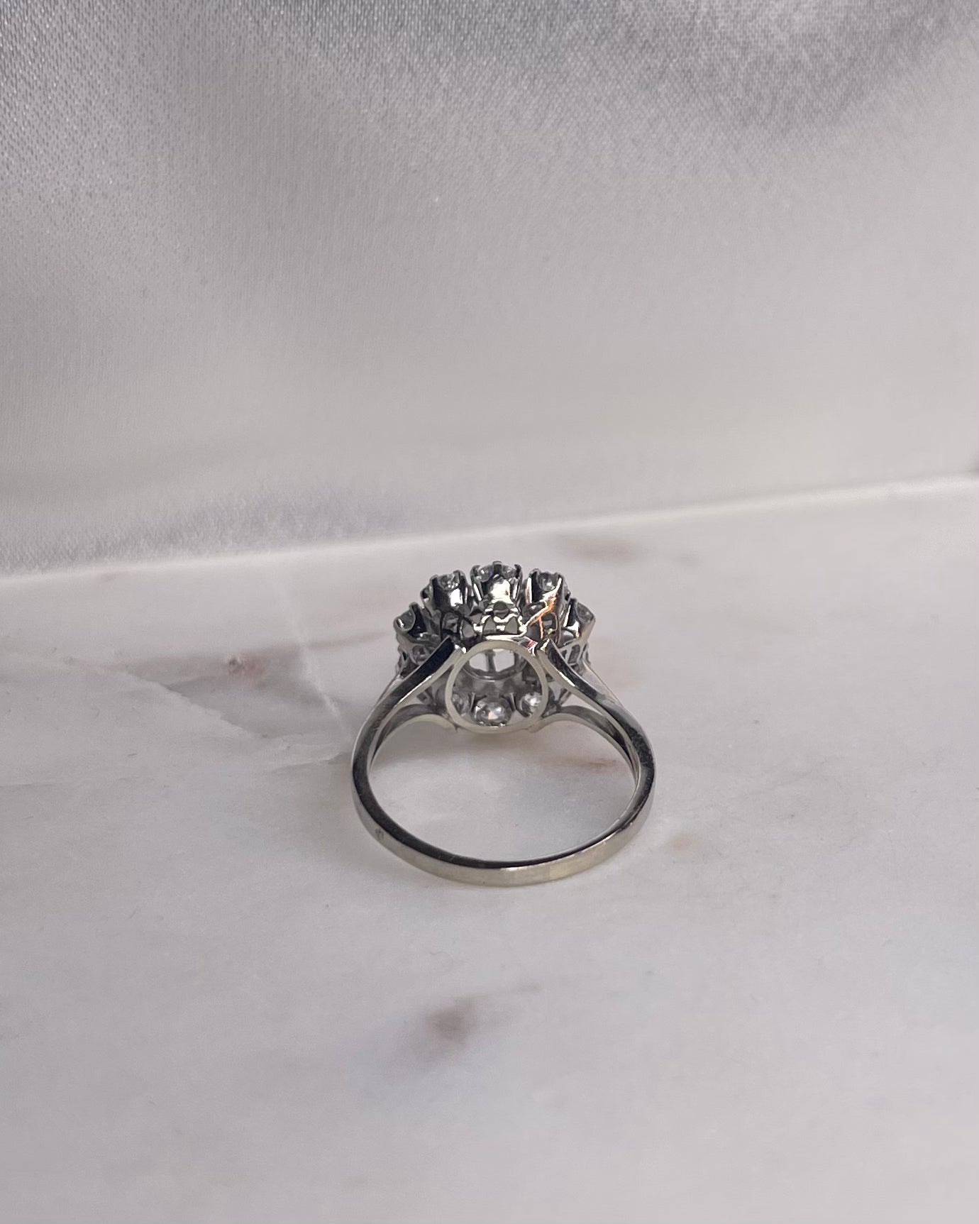 Bague Marguerite Diamants 1.35 carat “Daphné”